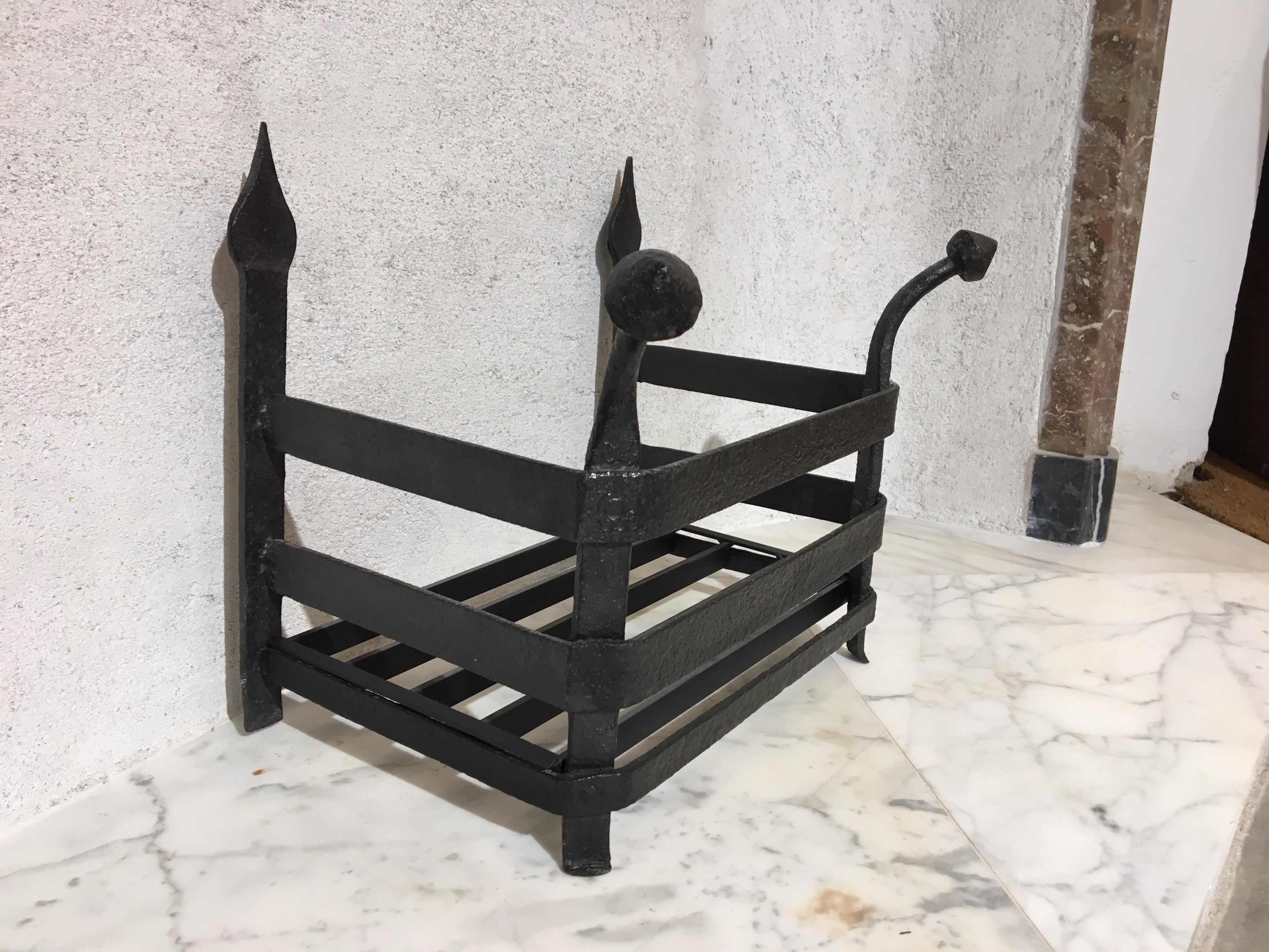 19th Century Antique Fire Grate / Fireplace Grate For Sale