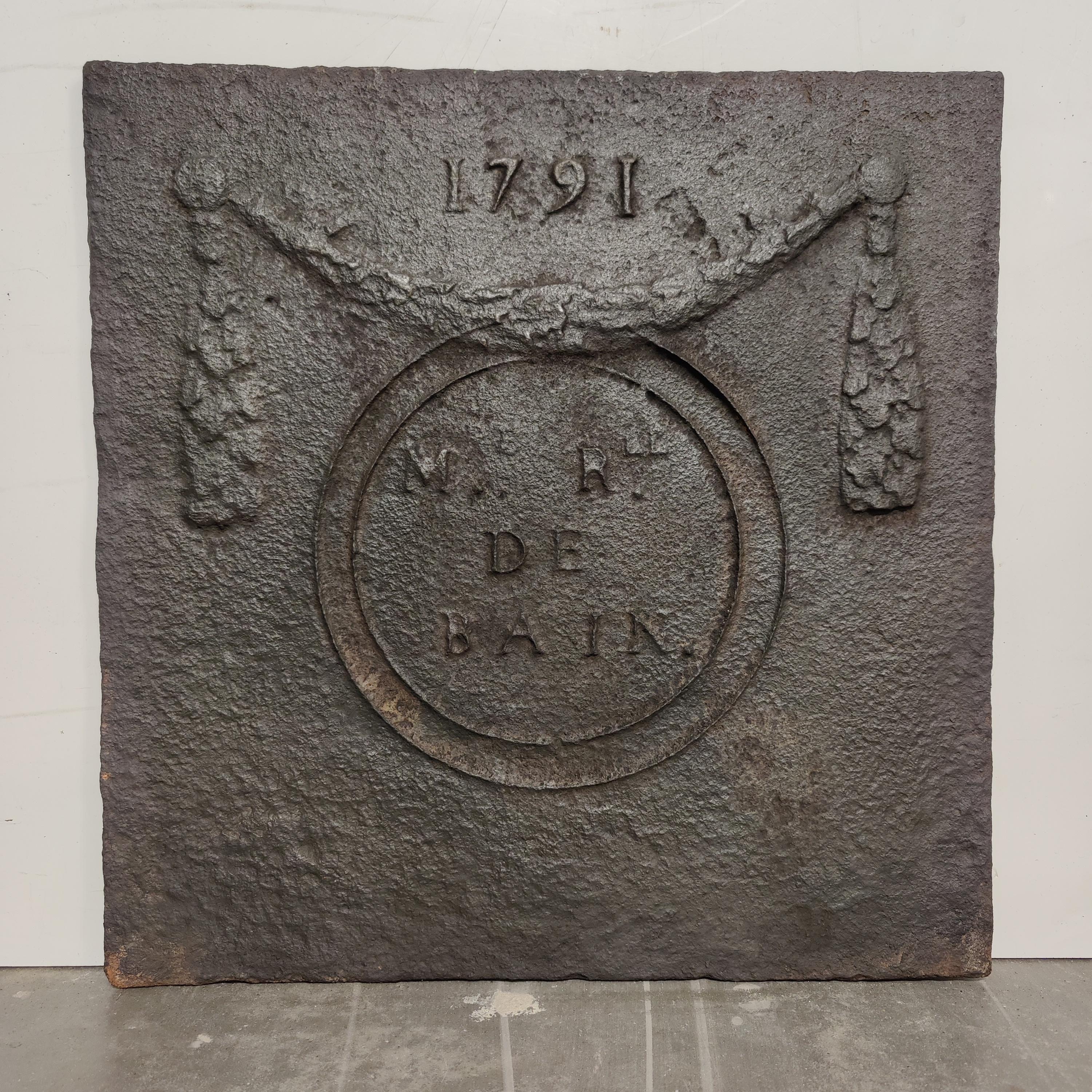 Antique fireback / backsplash, dated 1791.

Nice square cast iron antique fireback displaying a sign covered in laurel wreaths, dated 1791.
Great condition, can be used in a real gas or log fire.
Very decorative piece.

53 lbs / 24 kg.


 