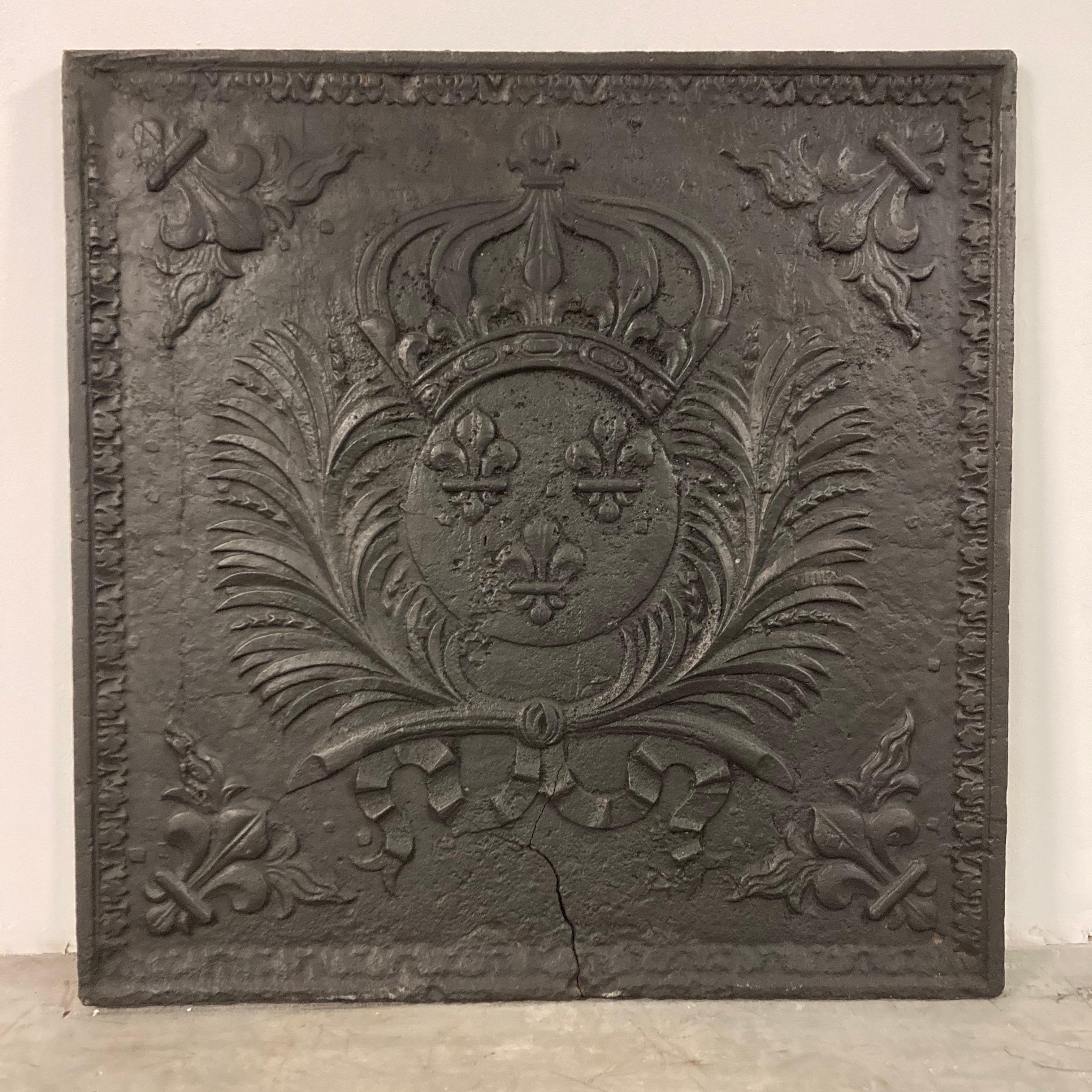 Lovely French cast iron fireback or backsplash.
Nice coat of arms wit multiple French 