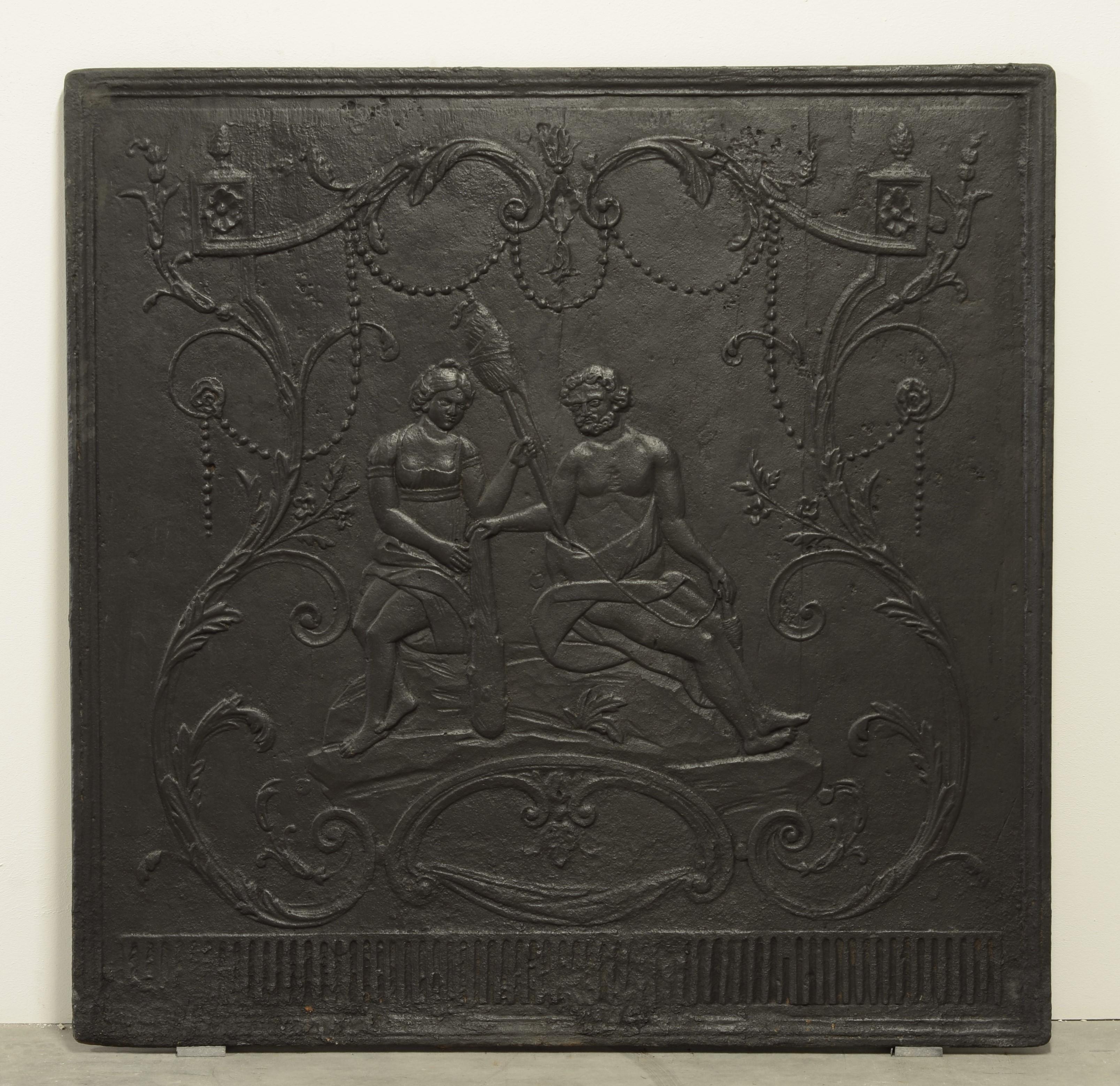 A beautiful square cast iron Louis XV fireback or backsplash from the 18th century. Displaying the spell of Omphale, Queen of Lydia.
Hercules is spinning the wool, spindle and distaff in hand at Omphale's feet.

The beautiful original condition,