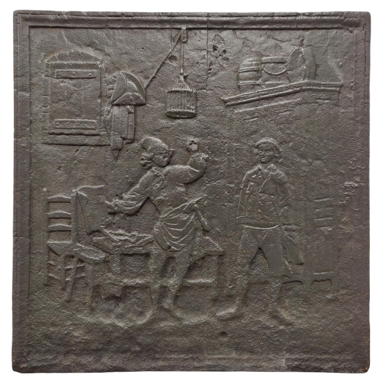 Antiker antiker Kaminschirm / Rückwand, zwei Männer sprechen im Angebot