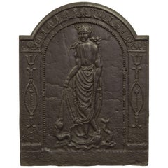 Antico parafuoco raffigurante Venere, dea dell'amore, della bellezza e della fertilità