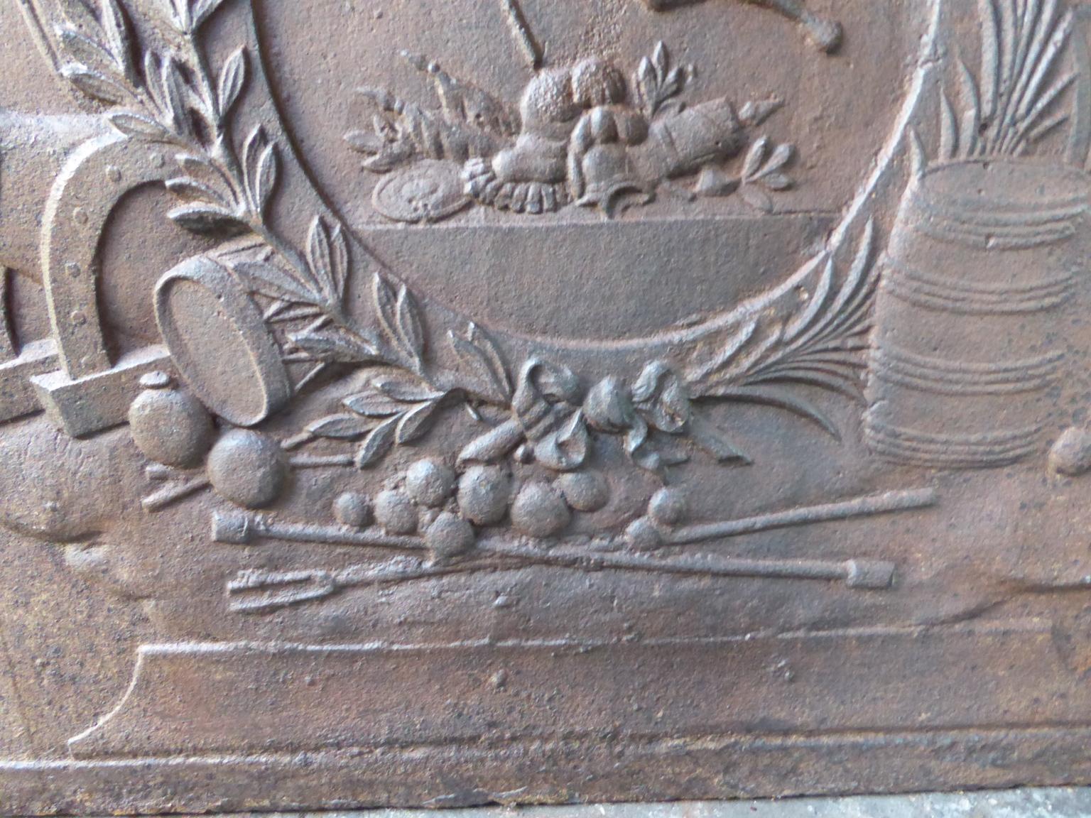 Antique Fireback / Backsplash with an Allegory of France, 19th Century In Good Condition For Sale In Amerongen, NL