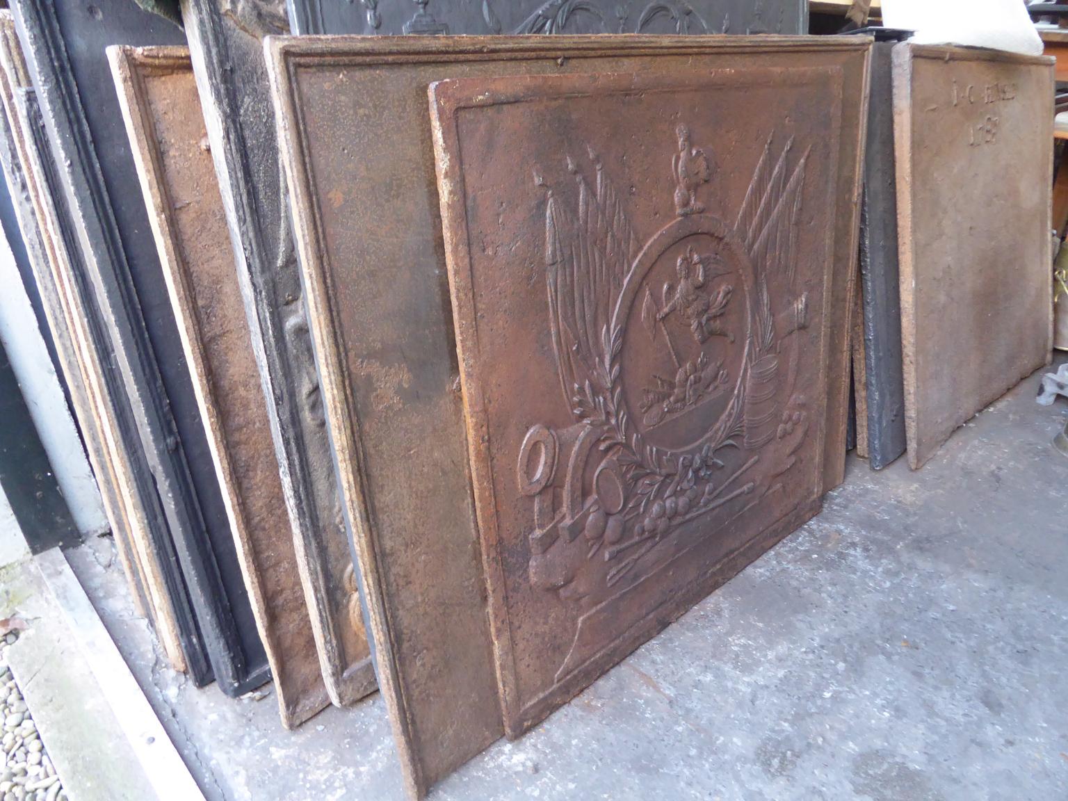 Antique Fireback / Backsplash with an Allegory of France, 19th Century For Sale 2