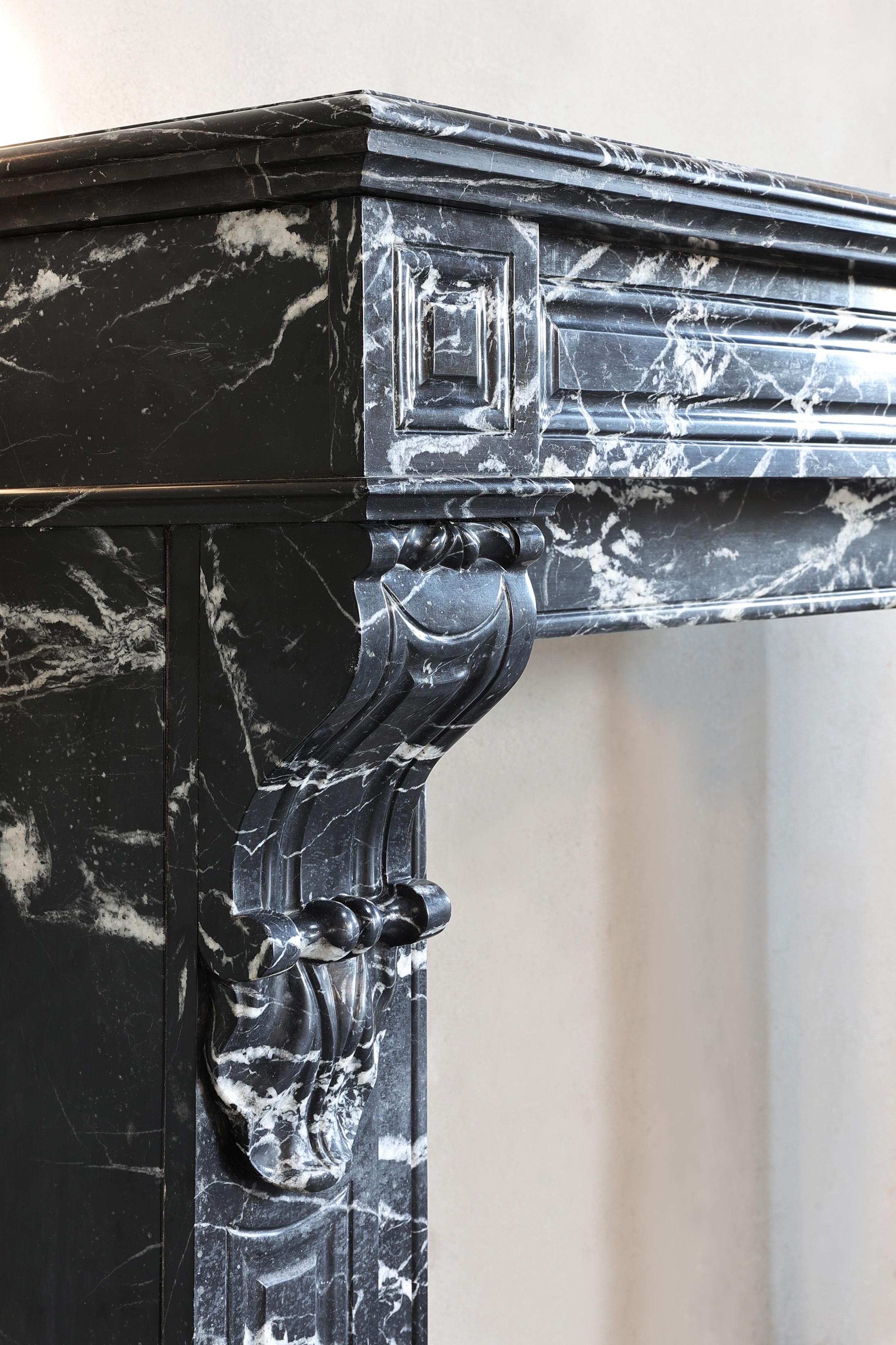 antique fireplace from the 19th century in Nero Marquina marble style Louis XVI For Sale 6