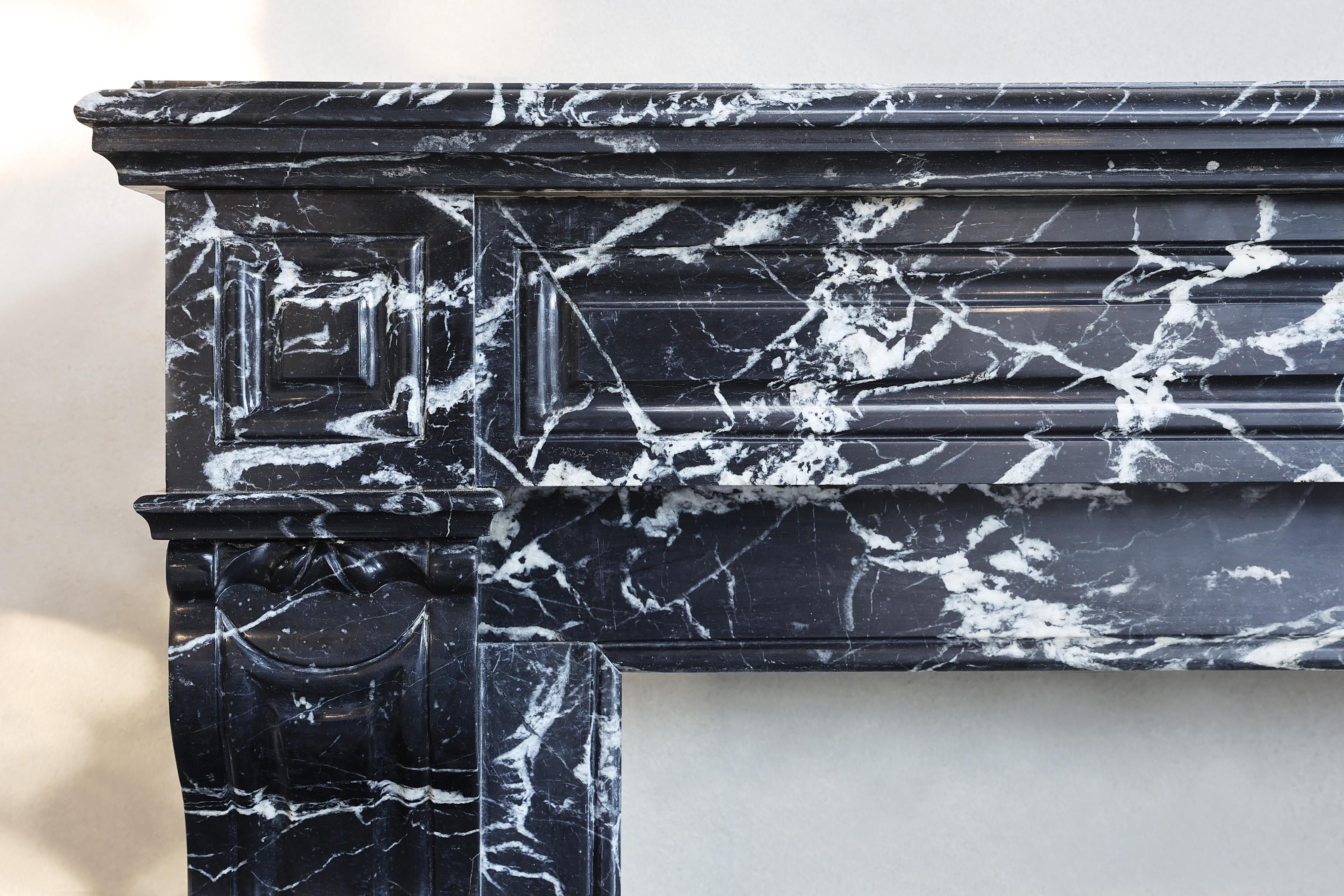 19th Century antique fireplace from the 19th century in Nero Marquina marble style Louis XVI For Sale