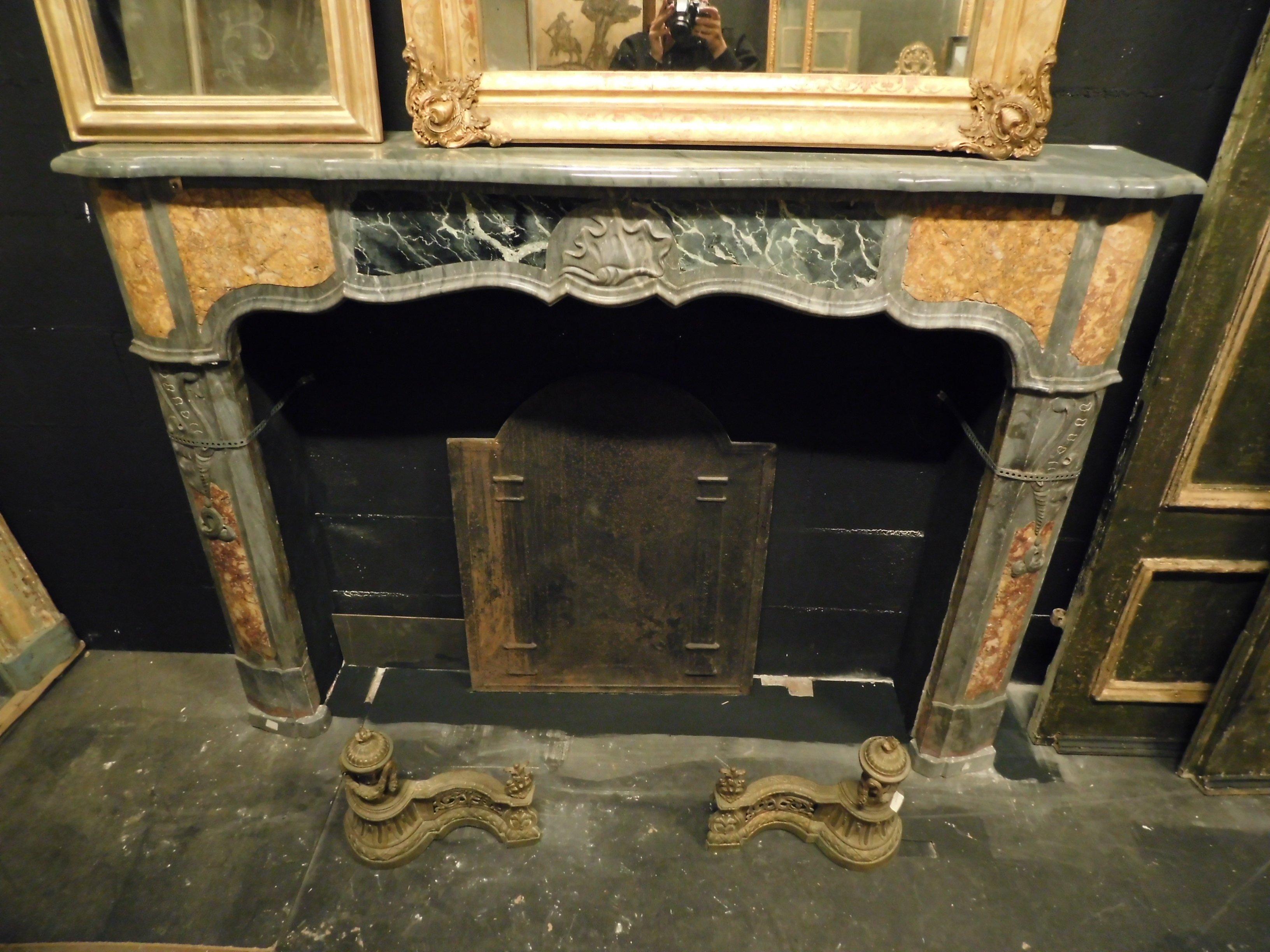 Italian Antique Fireplace in Inlaid Gray, Black and Yellow Marble, Shell, 1700 Italy For Sale