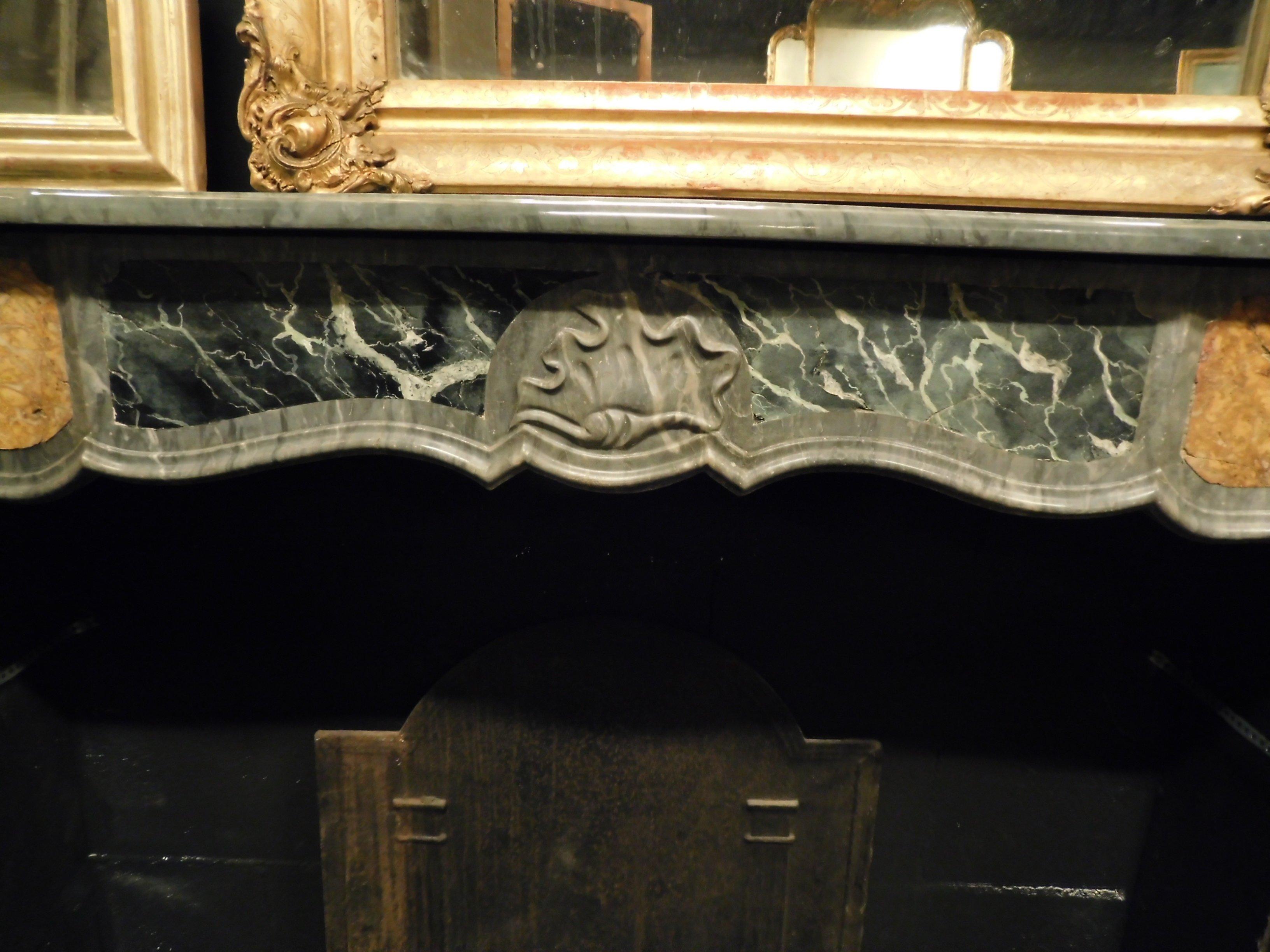 Inlay Antique Fireplace in Inlaid Gray, Black and Yellow Marble, Shell, 1700 Italy For Sale