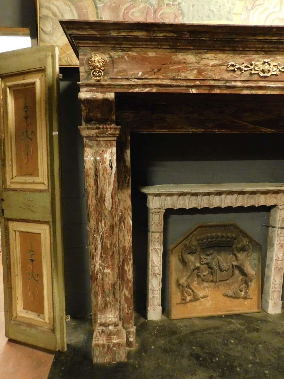 Cheminée ancienne en marbre rouge de Levanto, bronzes appliqués style Empire 1800 Italie en vente 3