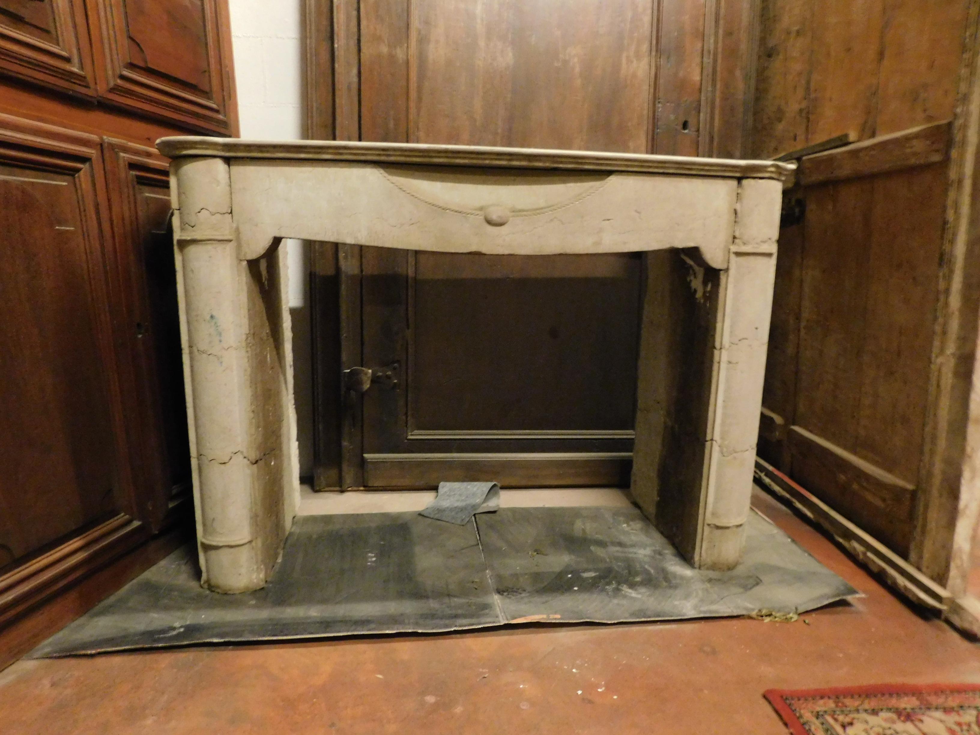 Italian Antique fireplace in travertine stone, neoclassical, '800 Italy