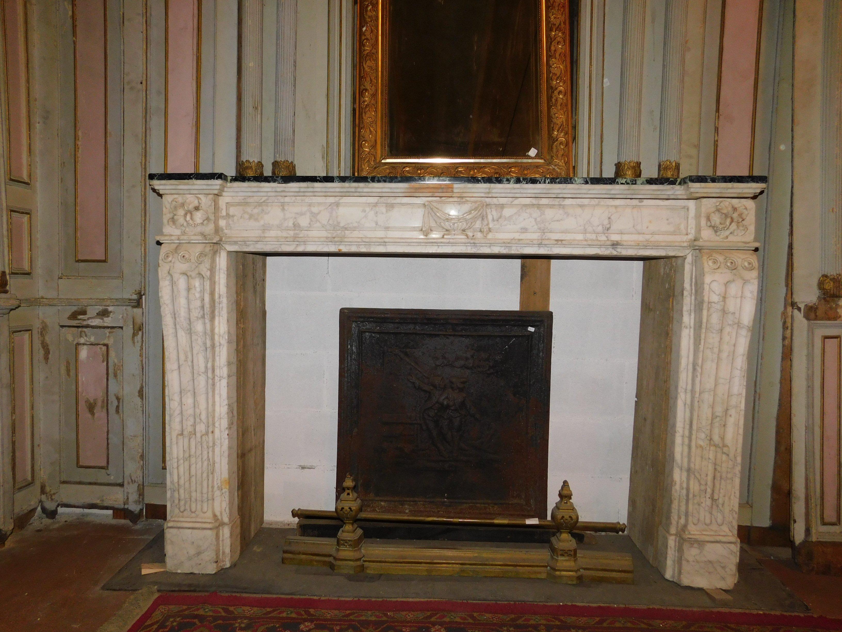 Late 18th Century Antique Fireplace in White and Green Marble, Louis XVI, 18th Century France