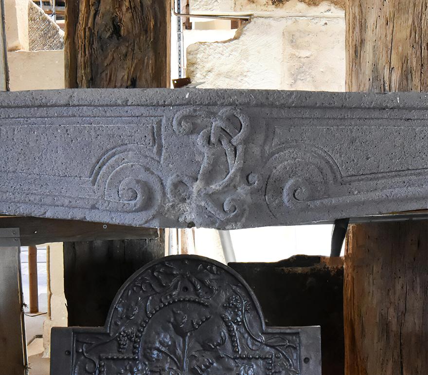 Repisa de chimenea antigua siglo XVIII en venta