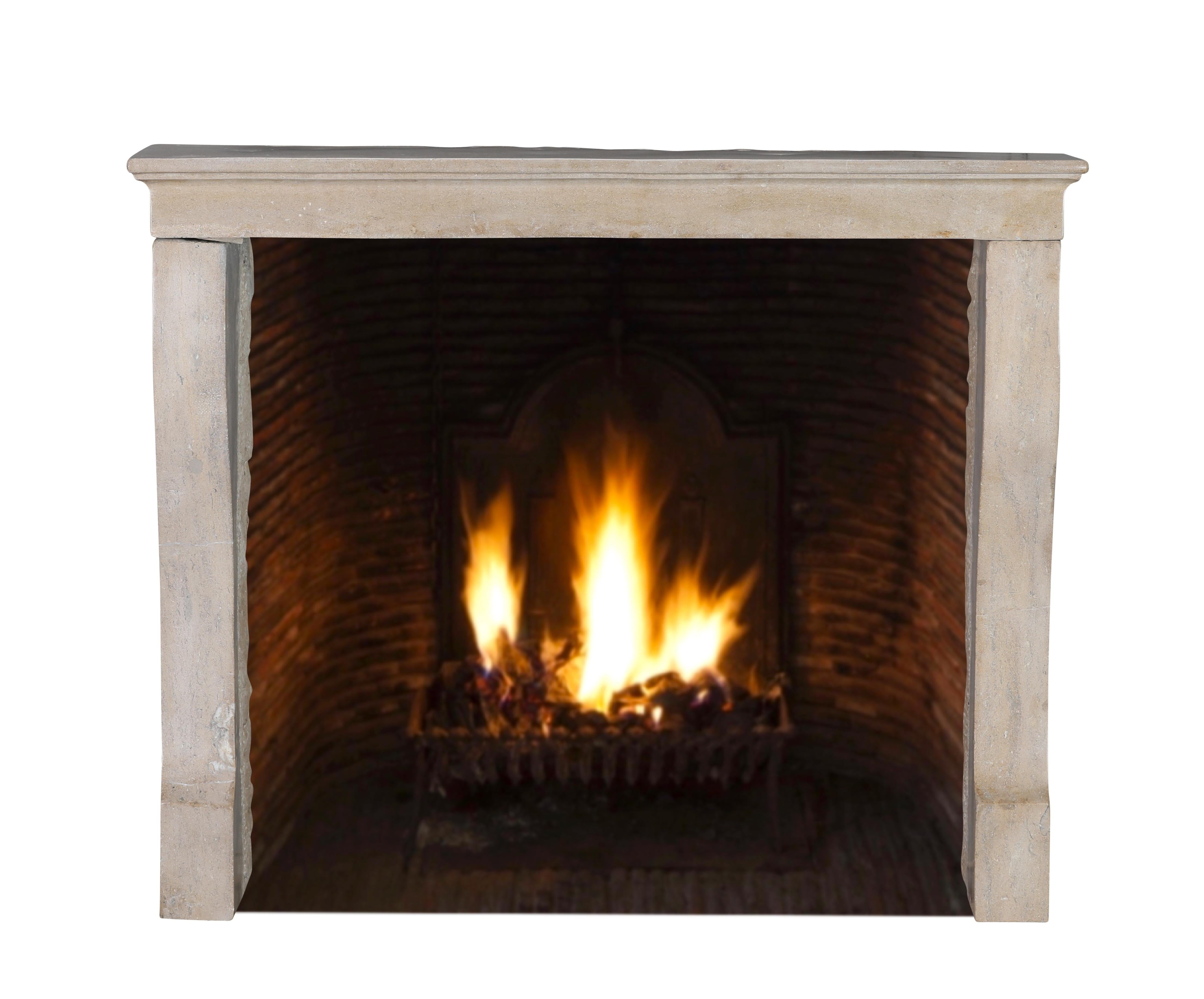 Antique Fireplace Mantel From France In Stone For Timeless Design Project In Excellent Condition For Sale In Beervelde, BE