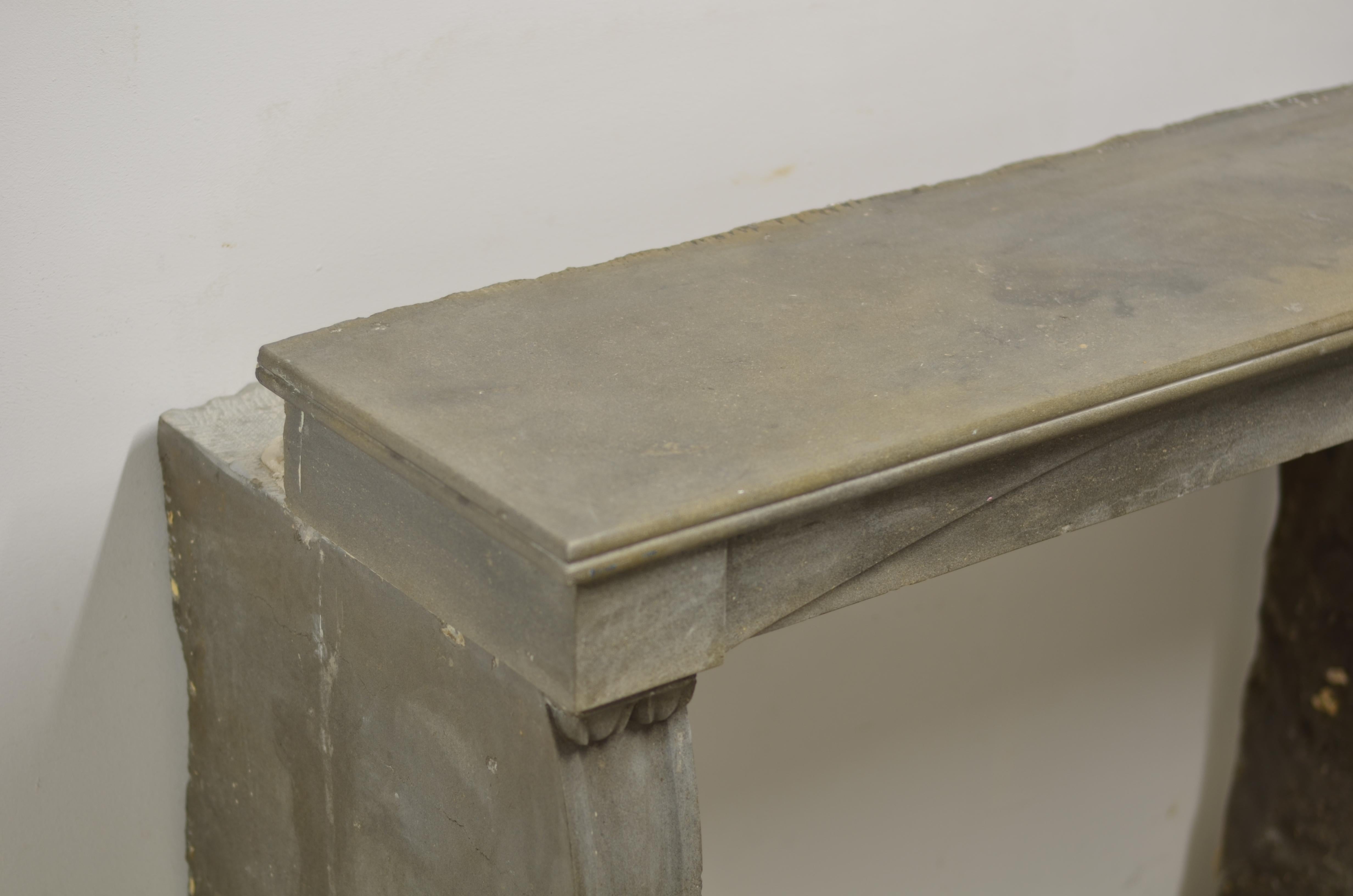 Antique Fireplace Mantel in Limestone For Sale 5