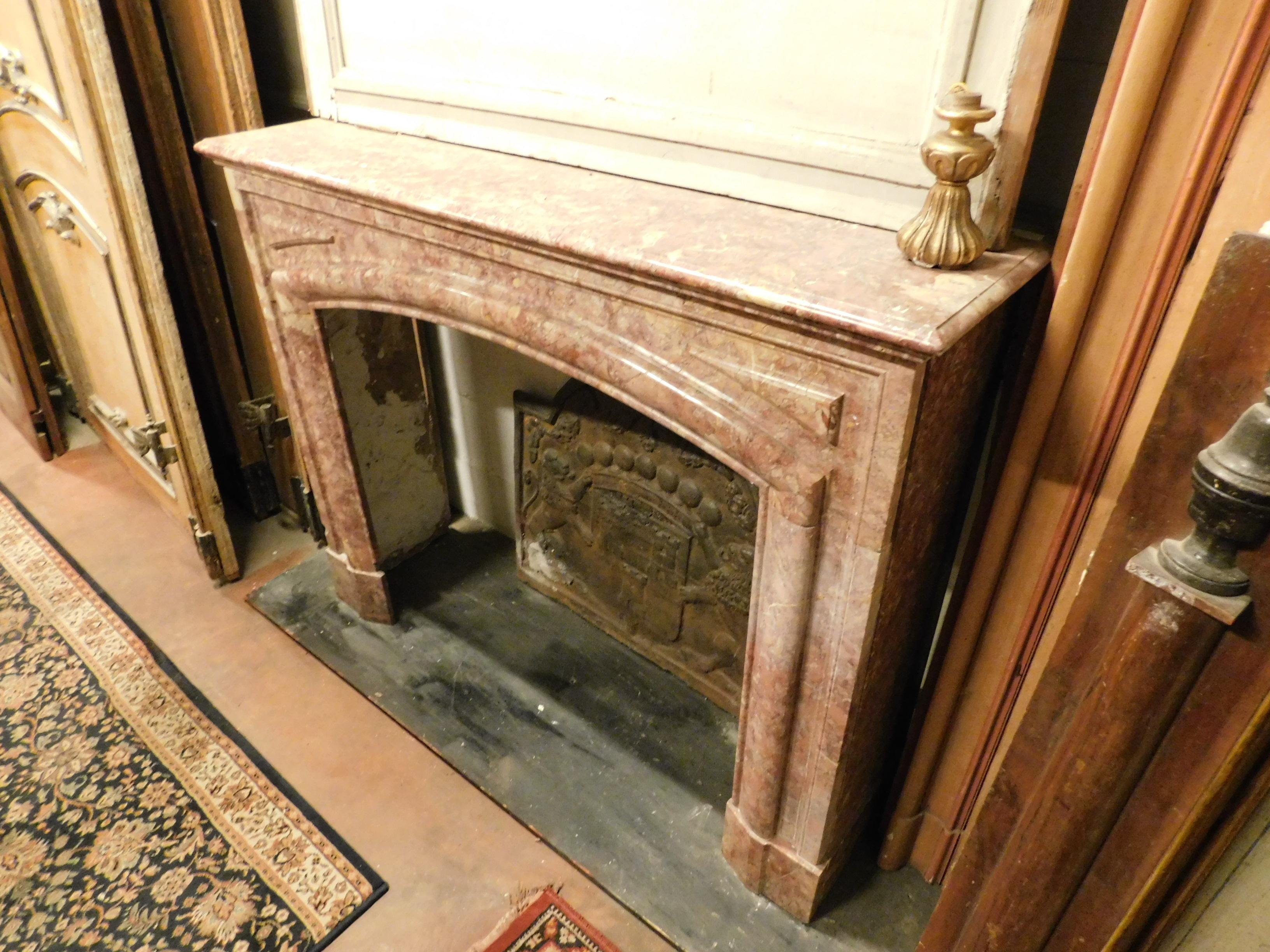 Italian Antique Fireplace Mantel in Red Marble, Linear, 1800, Italy For Sale