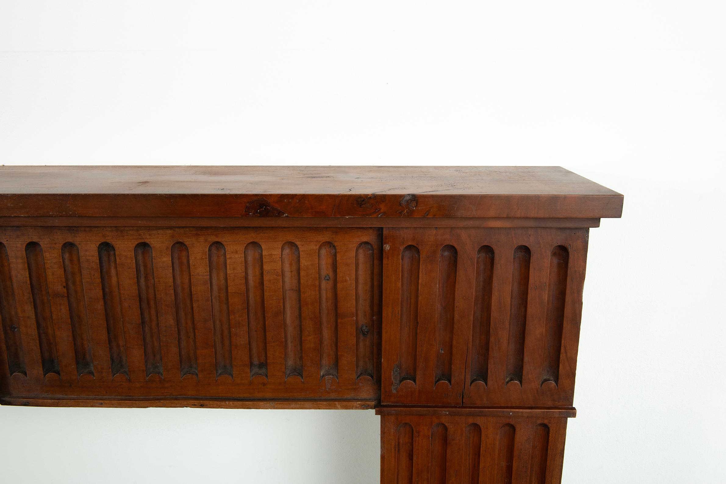19th Century Antique Fireplace mantel in Wood  For Sale