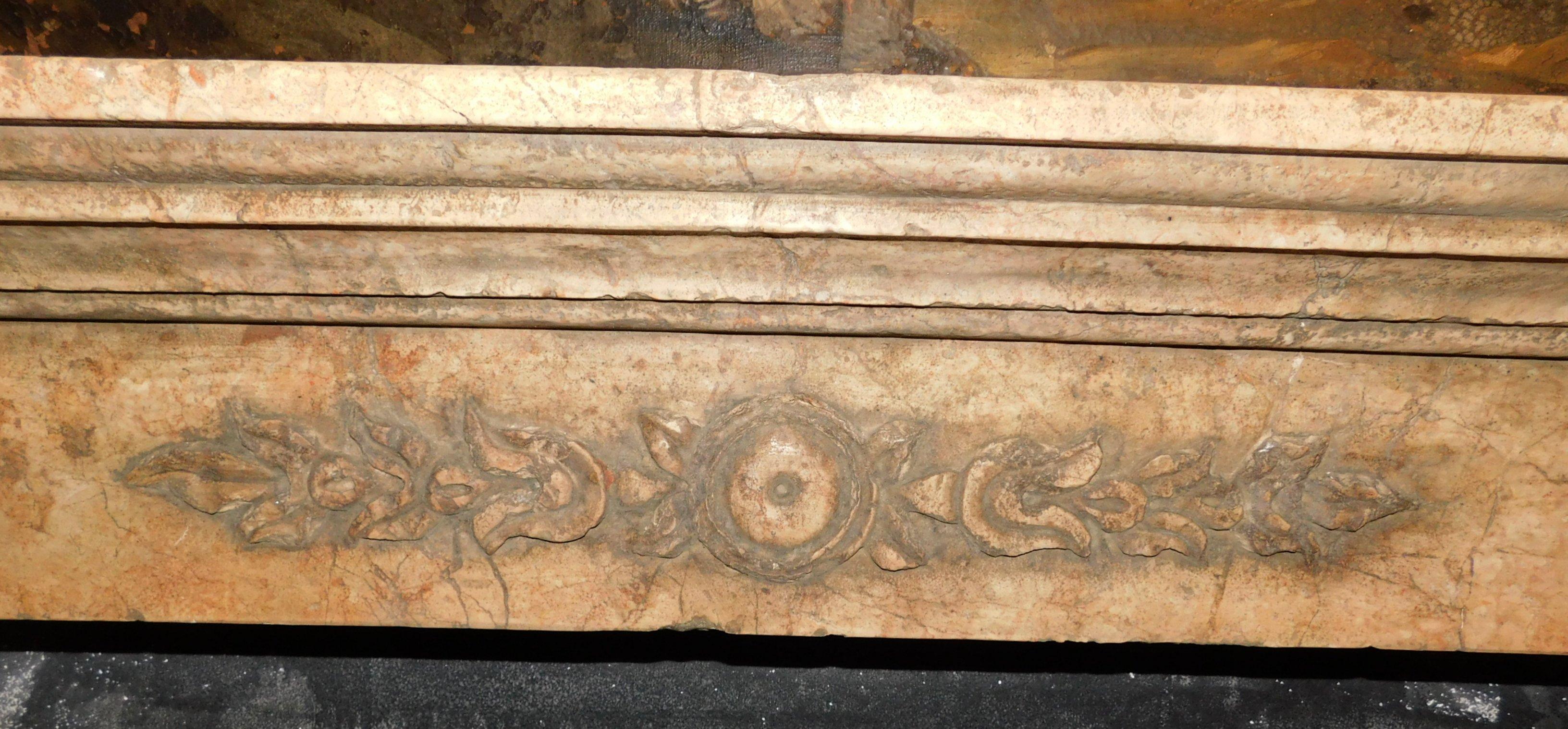 Antique Fireplace Mantle in Breccia Pink Marble from Brescia, '800 Italy In Good Condition For Sale In Cuneo, Italy (CN)