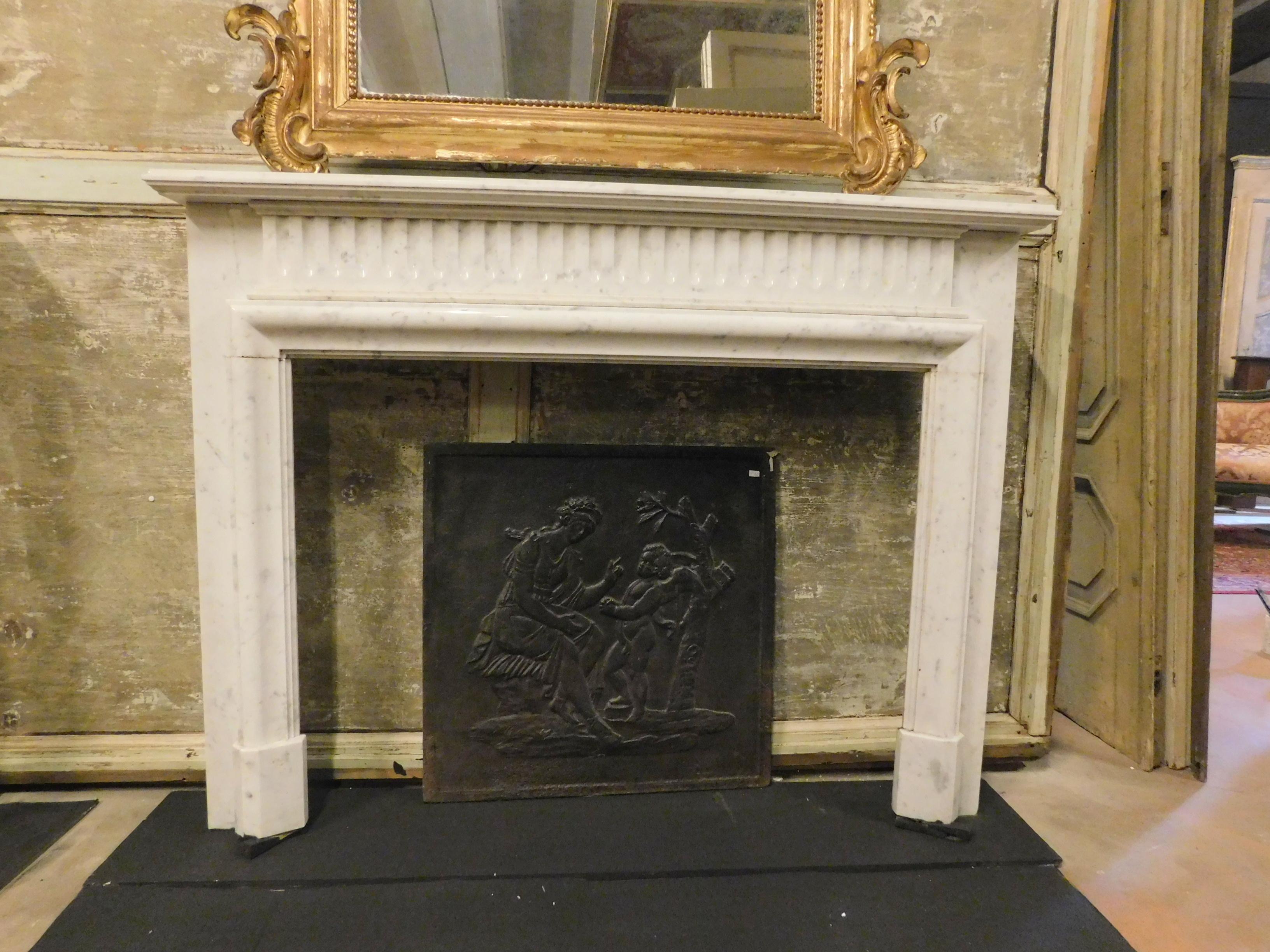 Hand-Carved Antique Fireplace Mantle in White Carrara Marble, 19th Century France