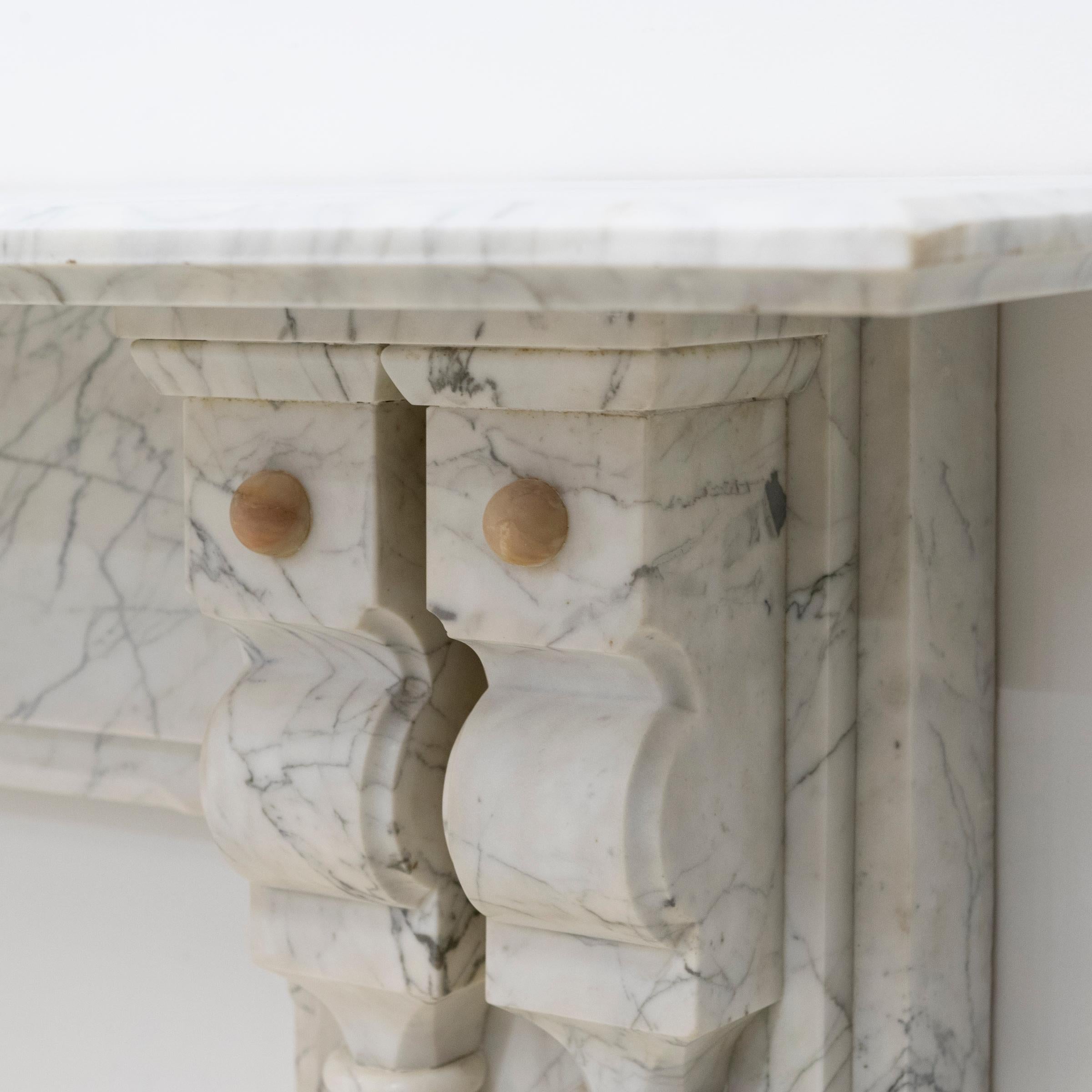 Entorno de Chimenea Antiguo con Columnas de Mármol Siena en venta 2