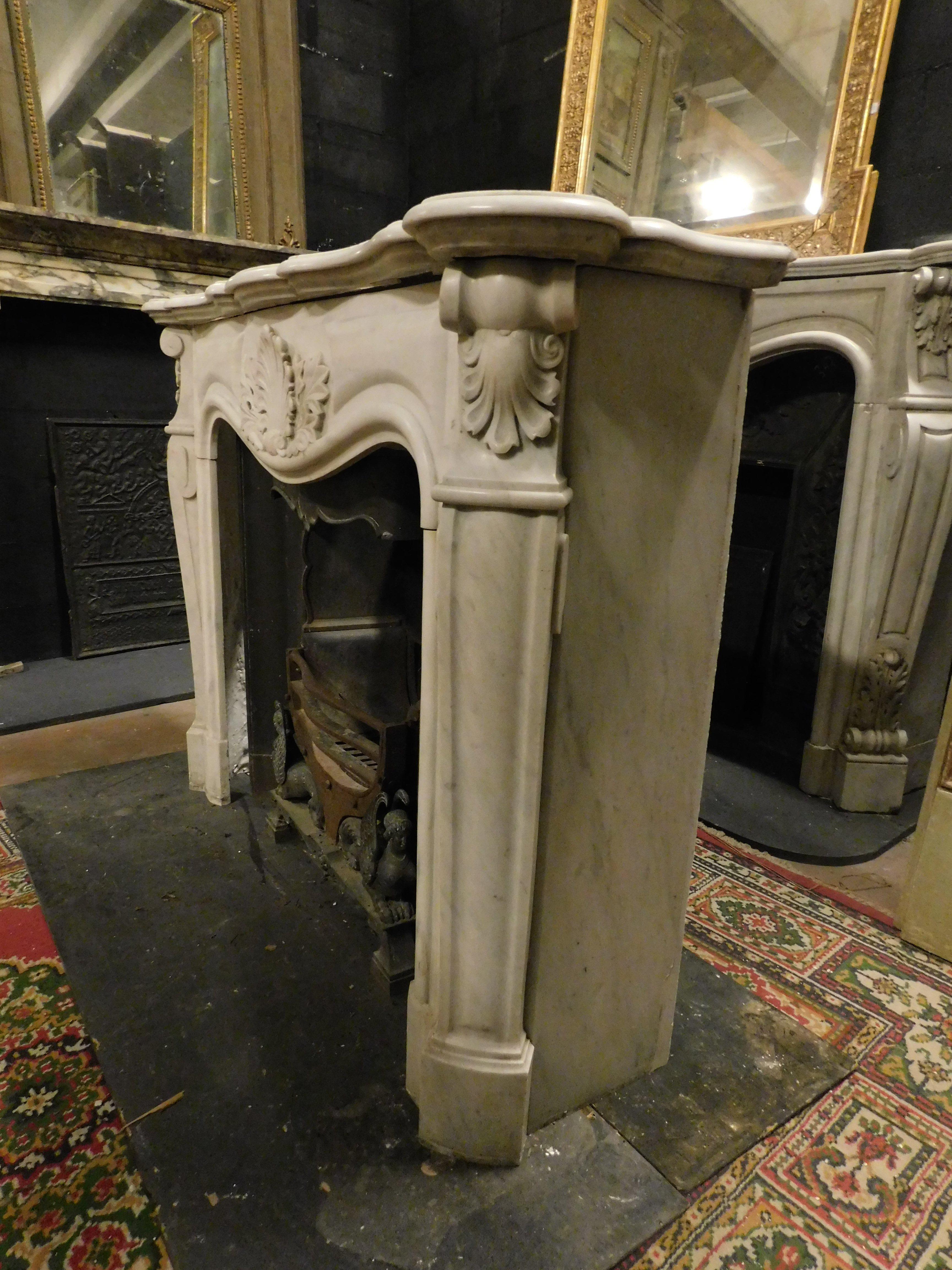 Antique Fireplace White Carrara Marble, Carved Acanthus Leaves, '700 France 1