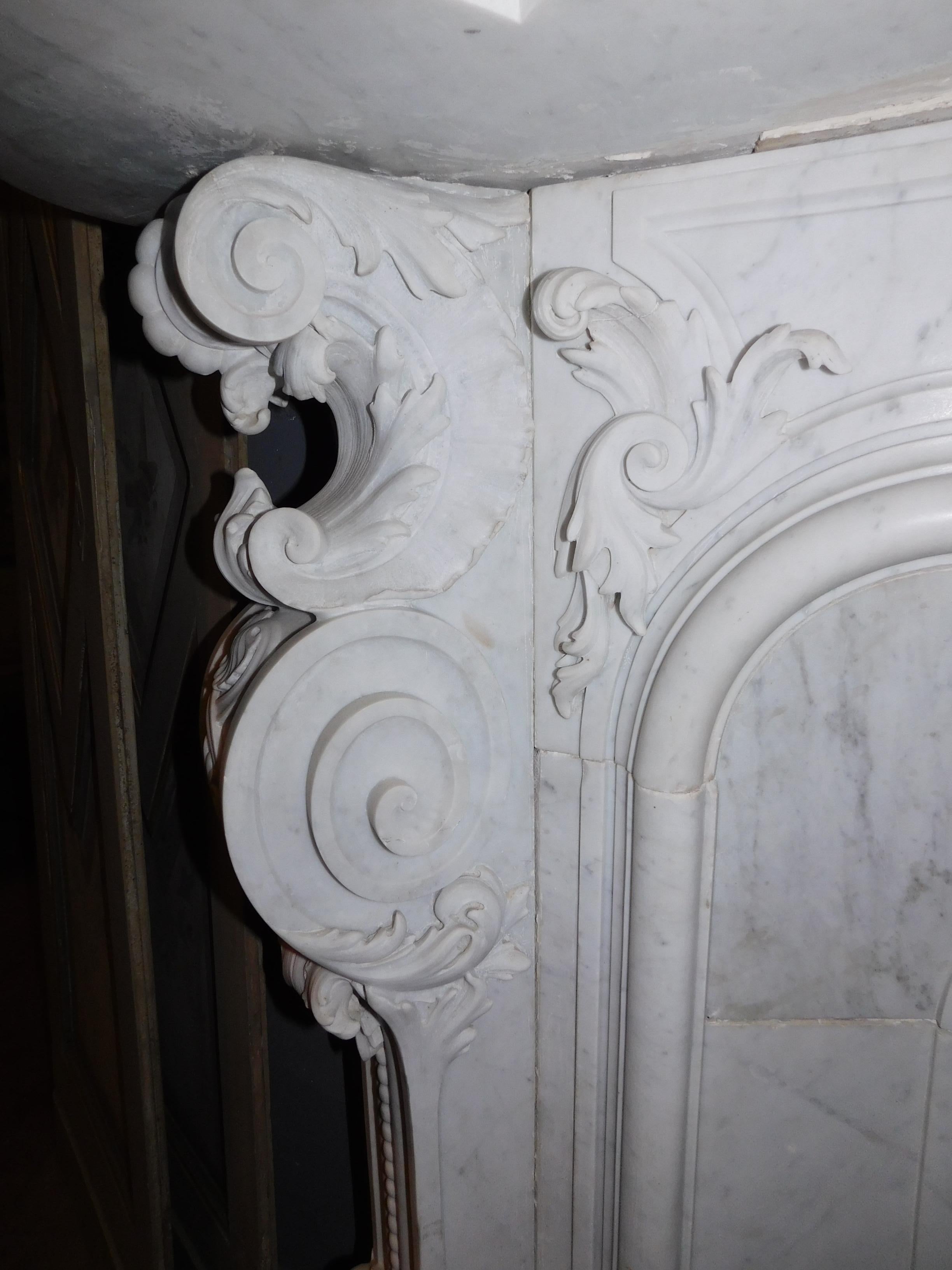 Antique Fireplace White Statuary Marble, Very Rich Sculpture, Complete, 1860 For Sale 4