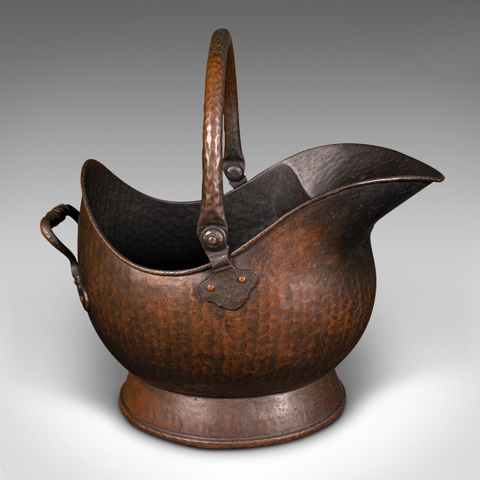 Antiker Kaminhelm Scuttle, Englisch, Kupfer, Kohle, Brennstofflager, Viktorianisch (Frühviktorianisch) im Angebot