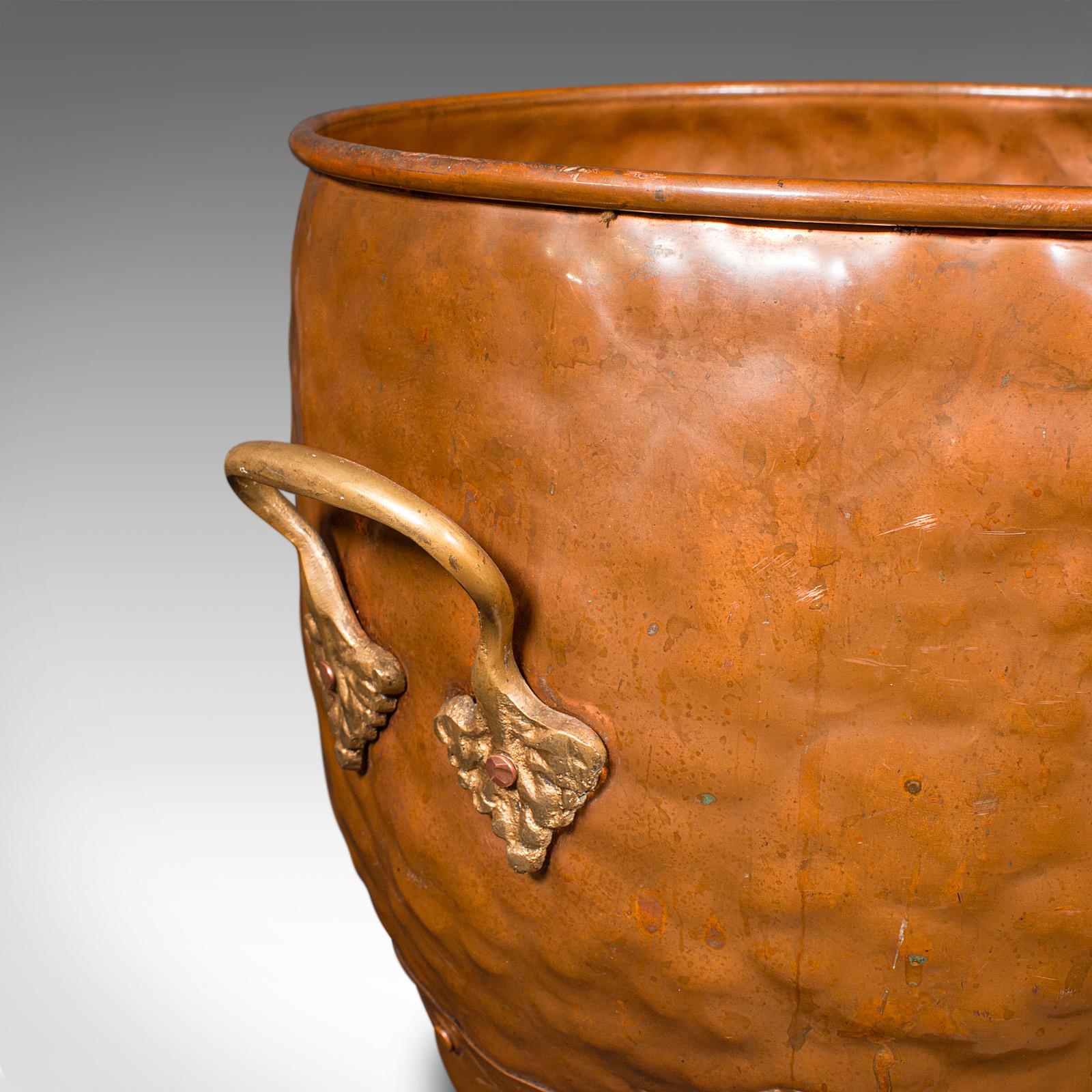 Fireside Antiques, inglese, rame battuto a mano, bidone del carbone, vittoriano, C.C. in vendita 2