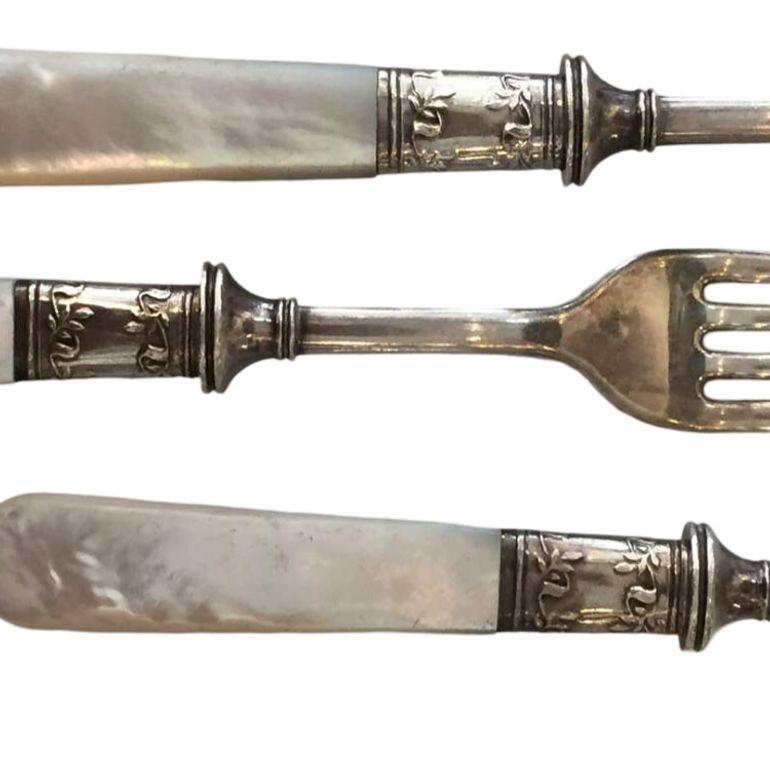 Antique Fish Flatware Set, Sterling Silver with Mother-of-pearl, Set of 18 For Sale 1