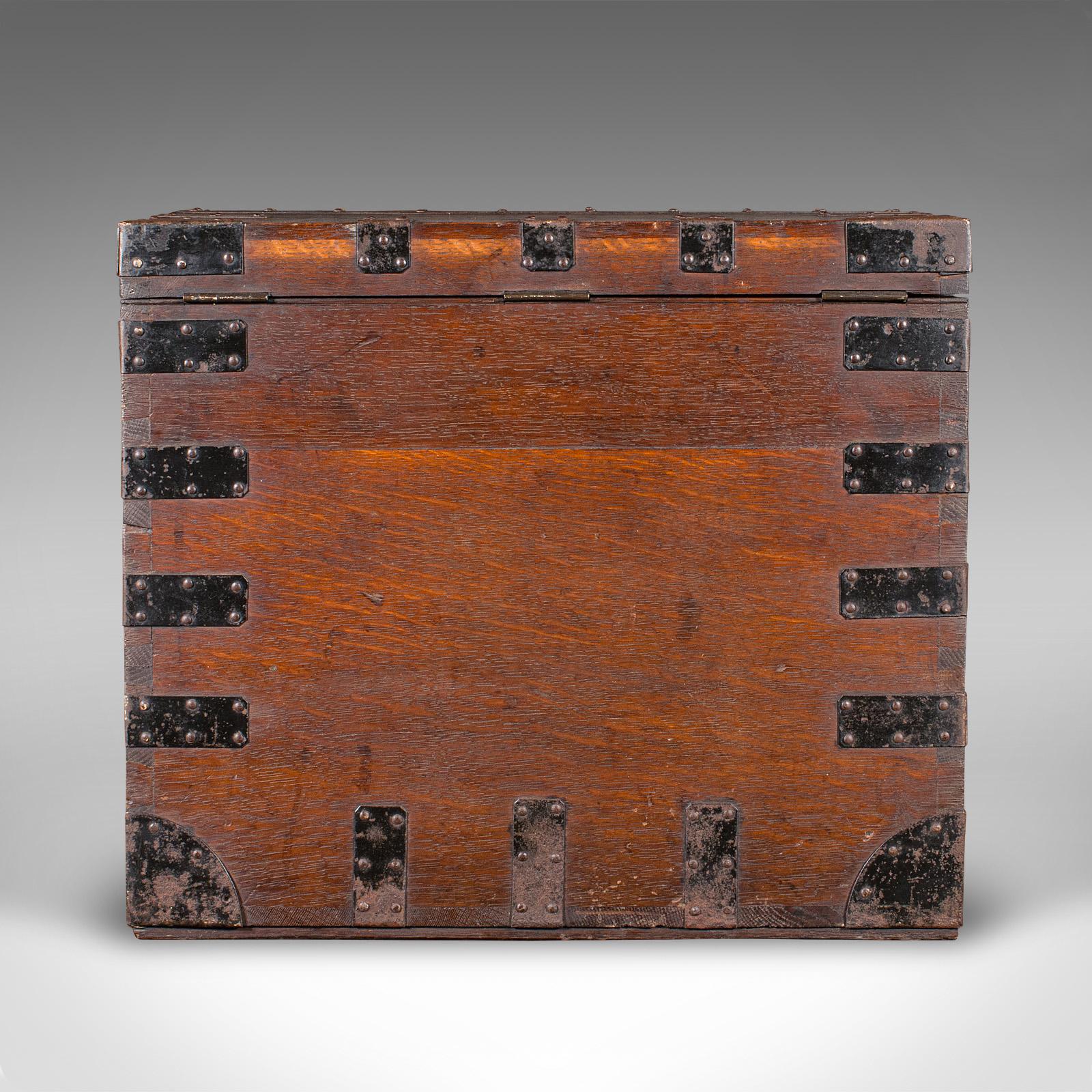 Antique Fitted Silver Chest, English, Oak, Iron Bound, Shipping Trunk, Victorian In Good Condition For Sale In Hele, Devon, GB