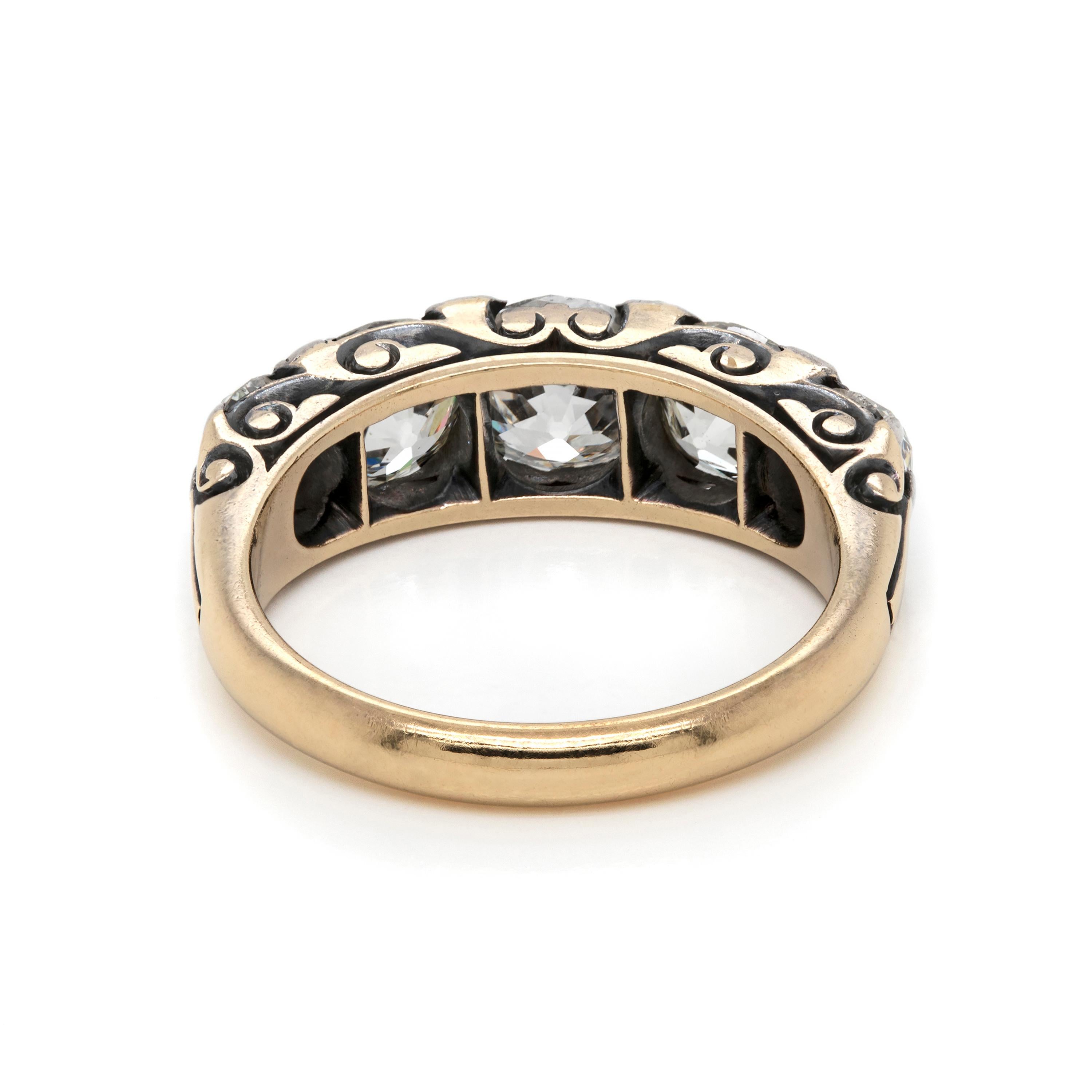 Antiker handgeschnitzter Ring mit fünf Steinen, um 1910 (Alteuropäischer Schliff)