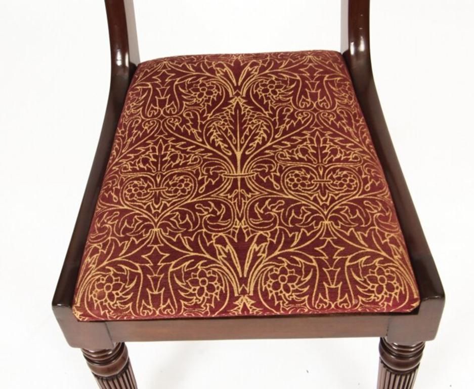 Antique Flame Mahogany Extending Dining Table & 10 Chairs 19th Century 11
