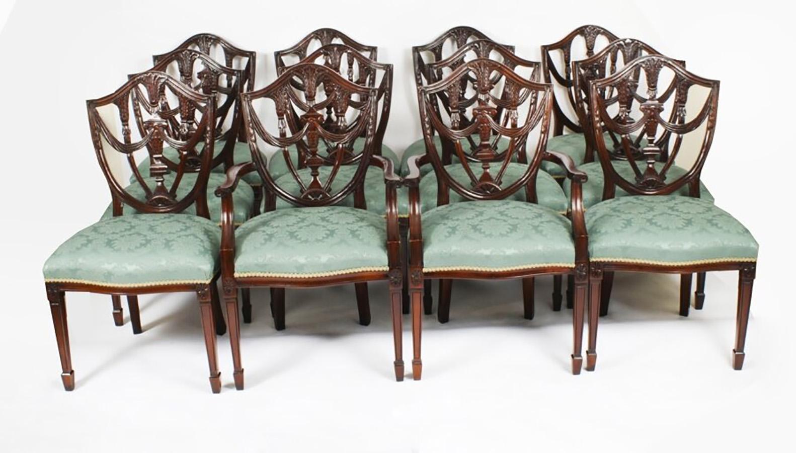 Antique Flame Mahogany Extending Dining Table & 12 ShieldBack Chairs 9
