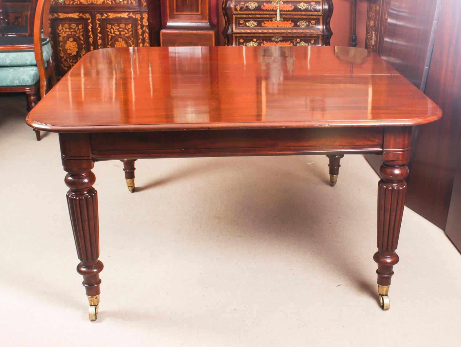 Antique Flame Mahogany Extending Dining Table 19th Century and 10 Chairs 2