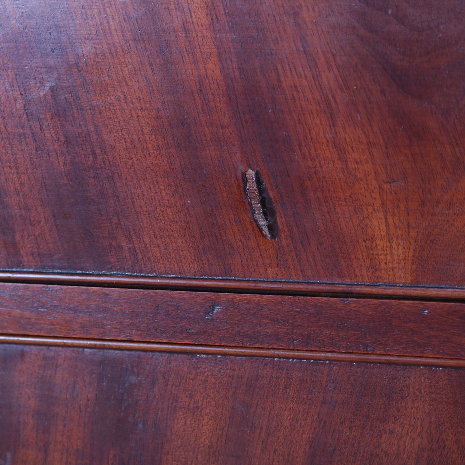 Antique Flame Mahogany Sheraton Chest with Full Rope Twist Columns, circa 1830 2