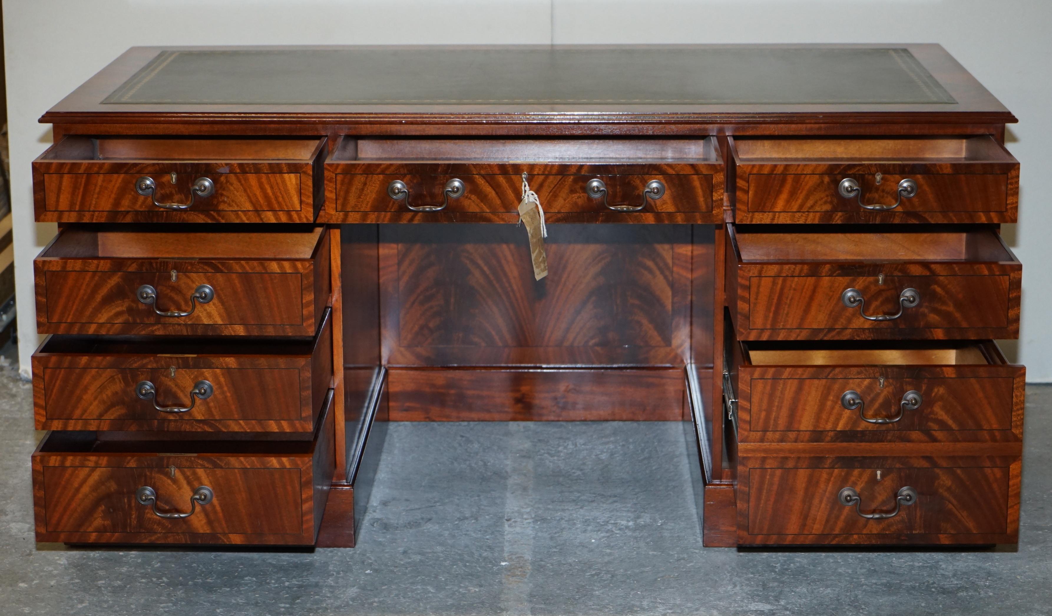 ANTIQUE FLAMED HARDWOOD DESK FROM PRINCESS DIANA'S FAMiLY HOME SPENCER HOUSE For Sale 7