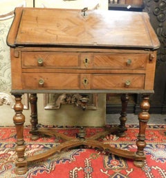 Antique Flap Writing Desk in Walnut, Carved Cross Legs, Early 18th Century Italy