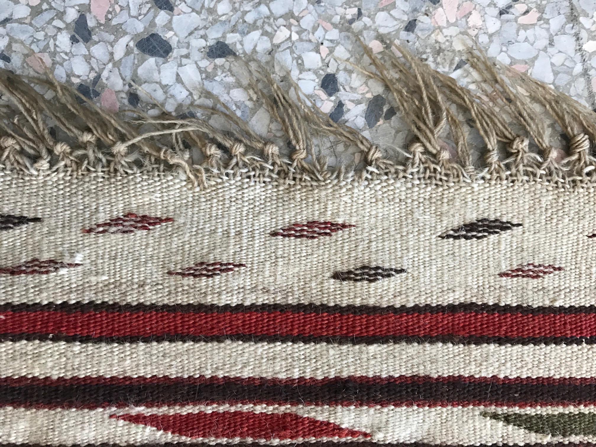 Antiker flach gewebter türkischer Kelim-Teppich im Angebot 1