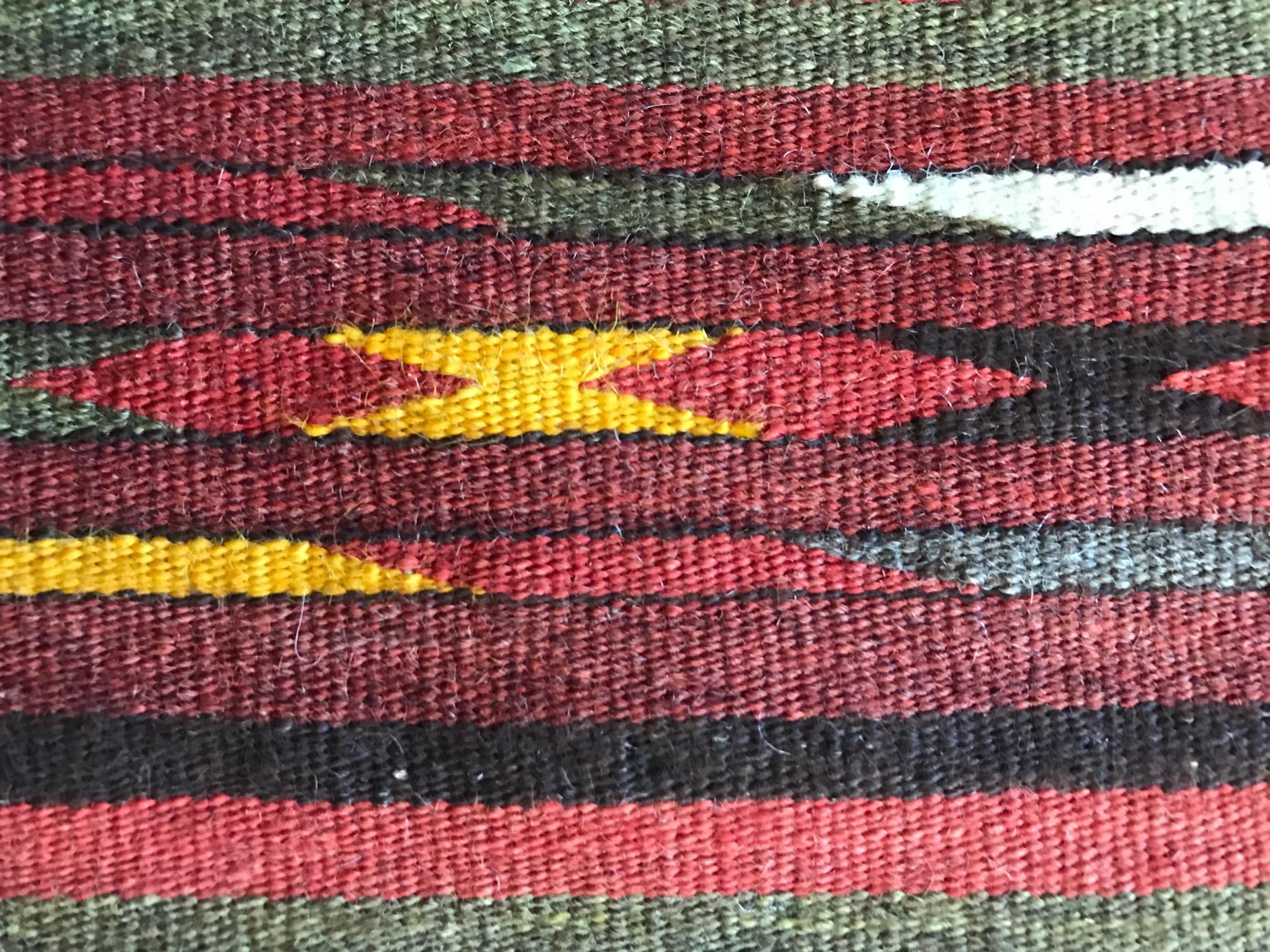 Antiker flach gewebter türkischer Kelim-Teppich im Angebot 2