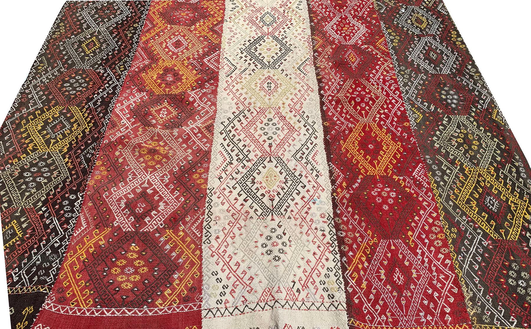 Antique Flatweave Jajim Weaving 5'11 x 14'11. For Sale 5