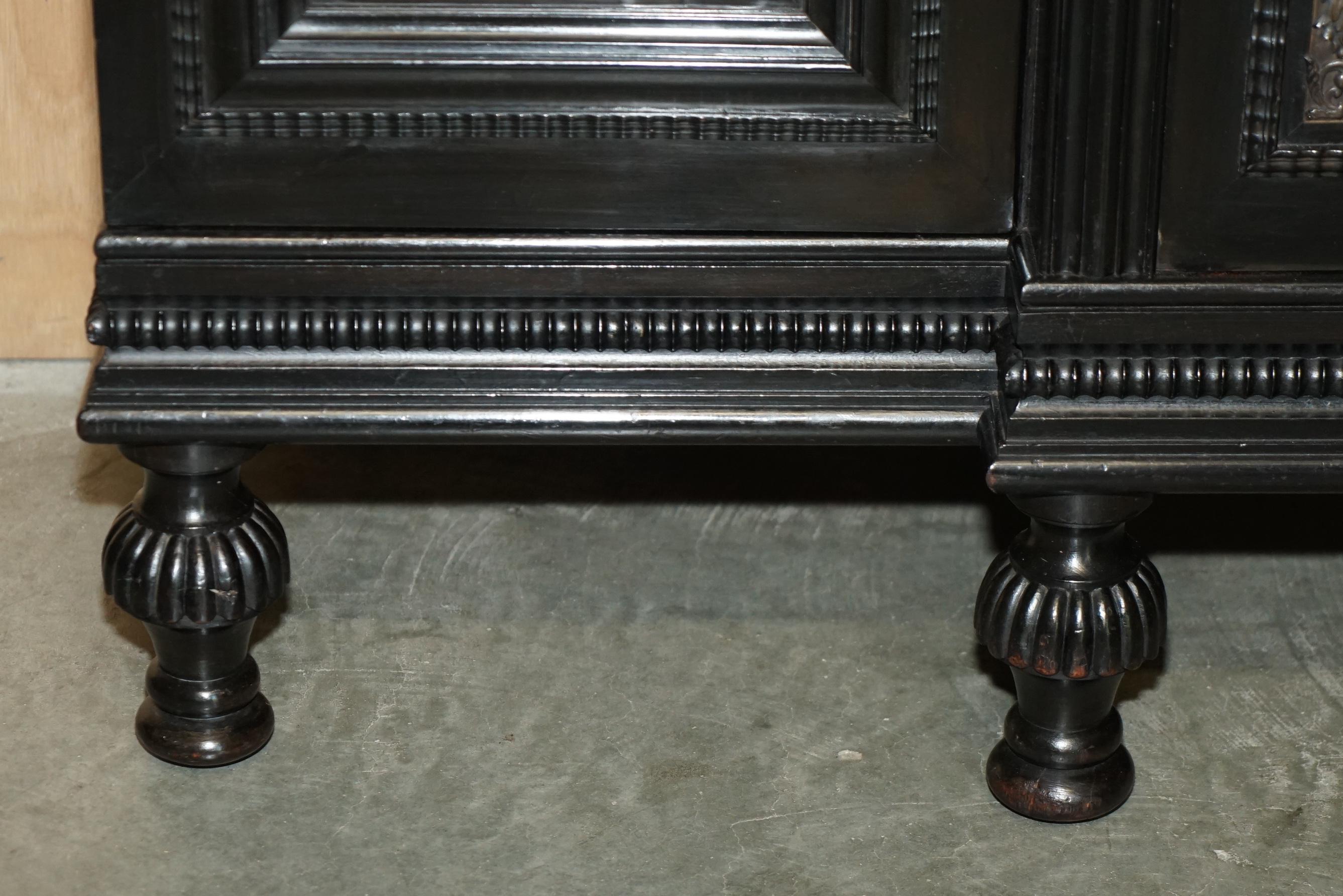 ANTIQUE FLEMISH 18TH CENTURY EBONiSED BRONZE CHERUB & TORTOISESHELL SIDEBOARD 2