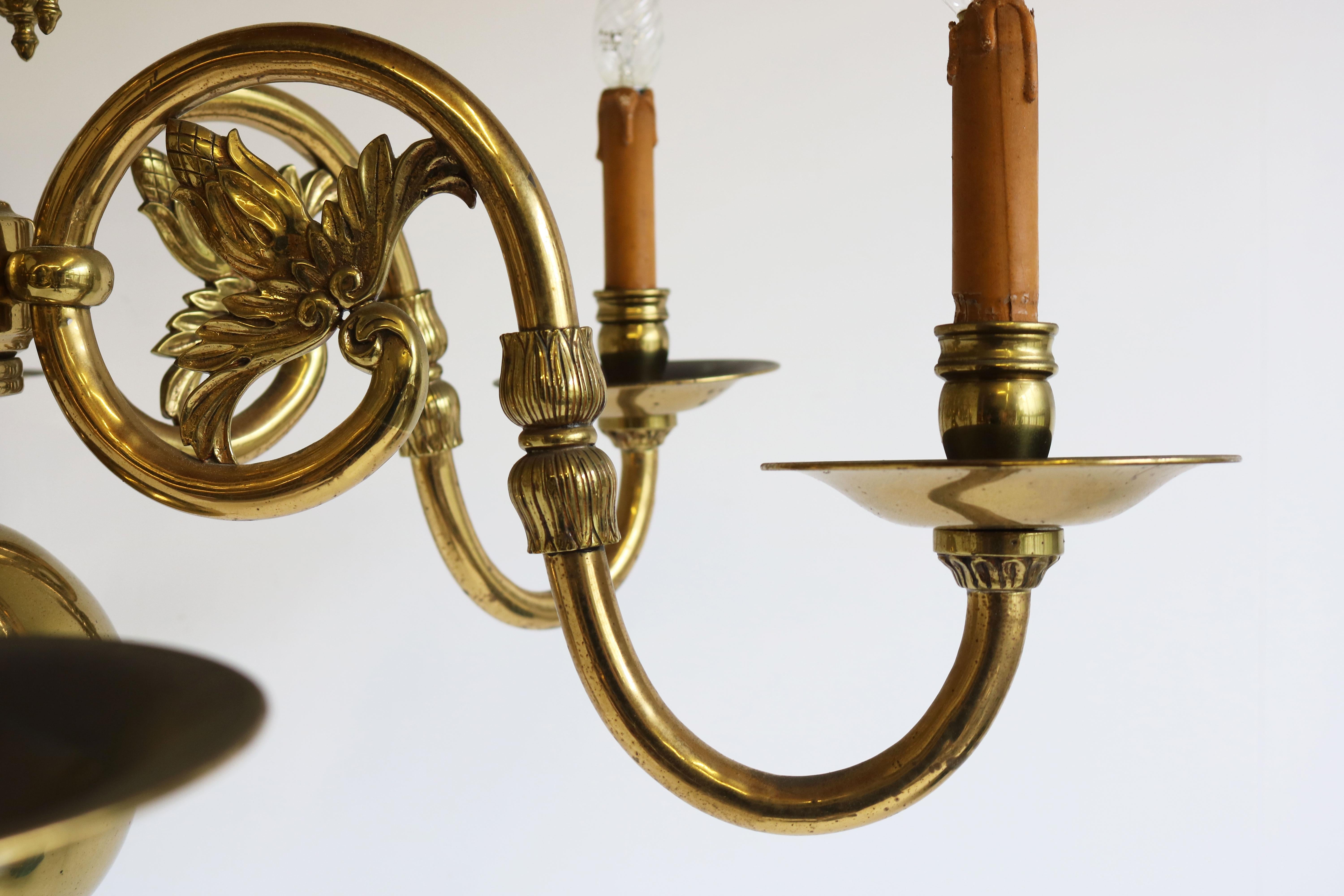 Antique Flemish Chandelier Georgian Style 19th Century Solid Brass Classic Lamp For Sale 4