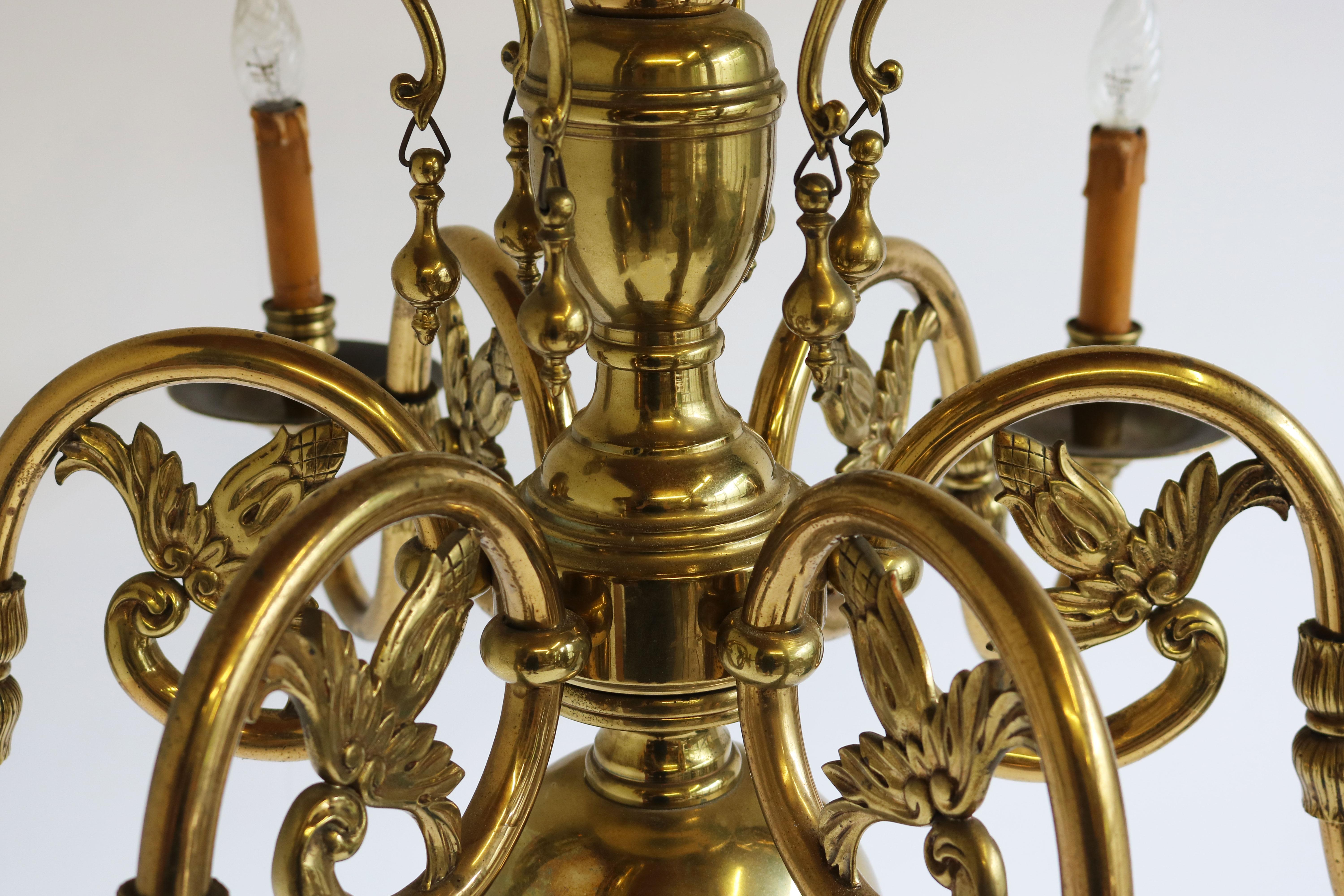 Antique Flemish Chandelier Georgian Style 19th Century Solid Brass Classic Lamp For Sale 1