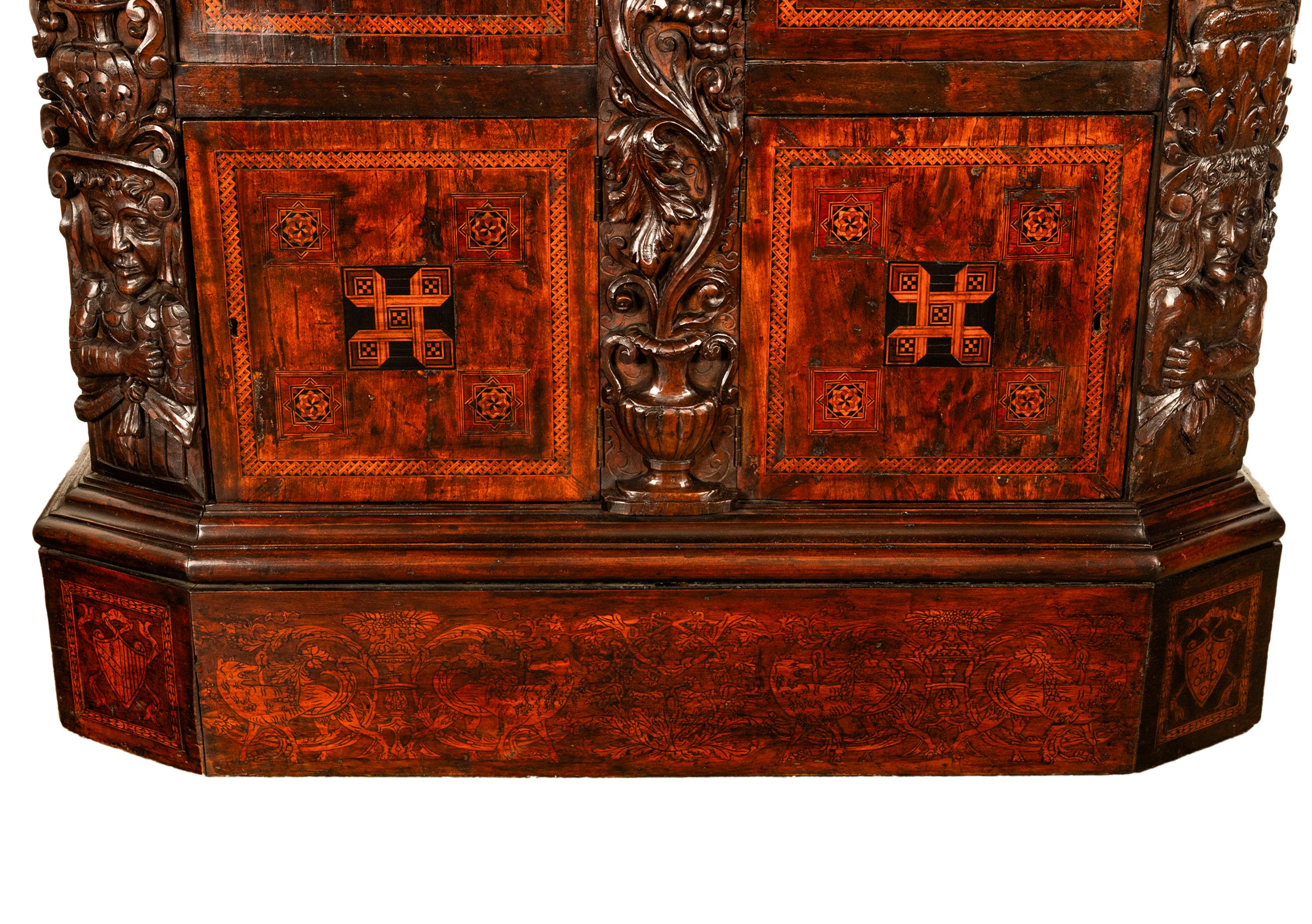 Antique Cabinet de Manuscrit Royal Flamand / Hollandais en marqueterie de noyer:: vers 1680 en vente 7