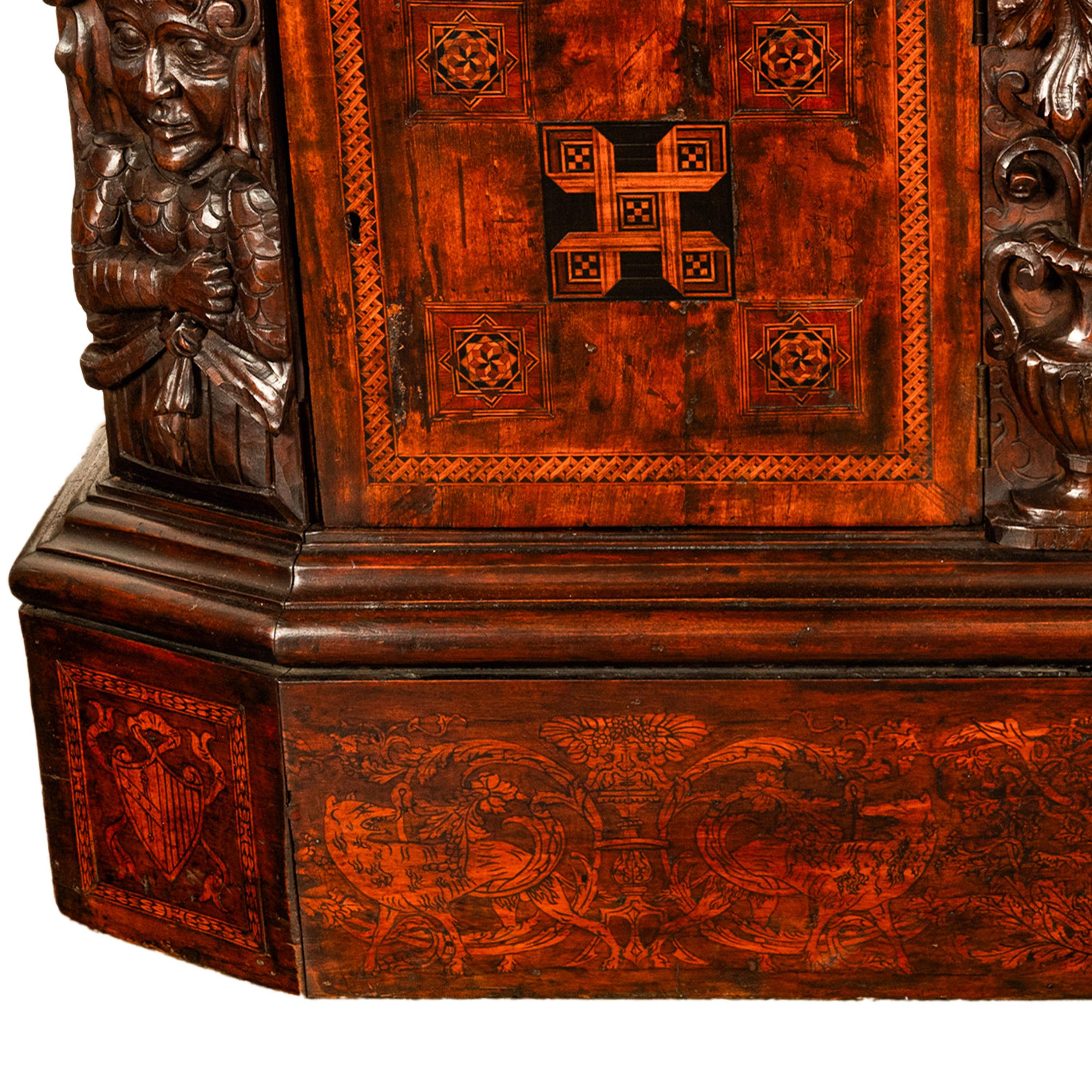 Antique Cabinet de Manuscrit Royal Flamand / Hollandais en marqueterie de noyer:: vers 1680 en vente 9