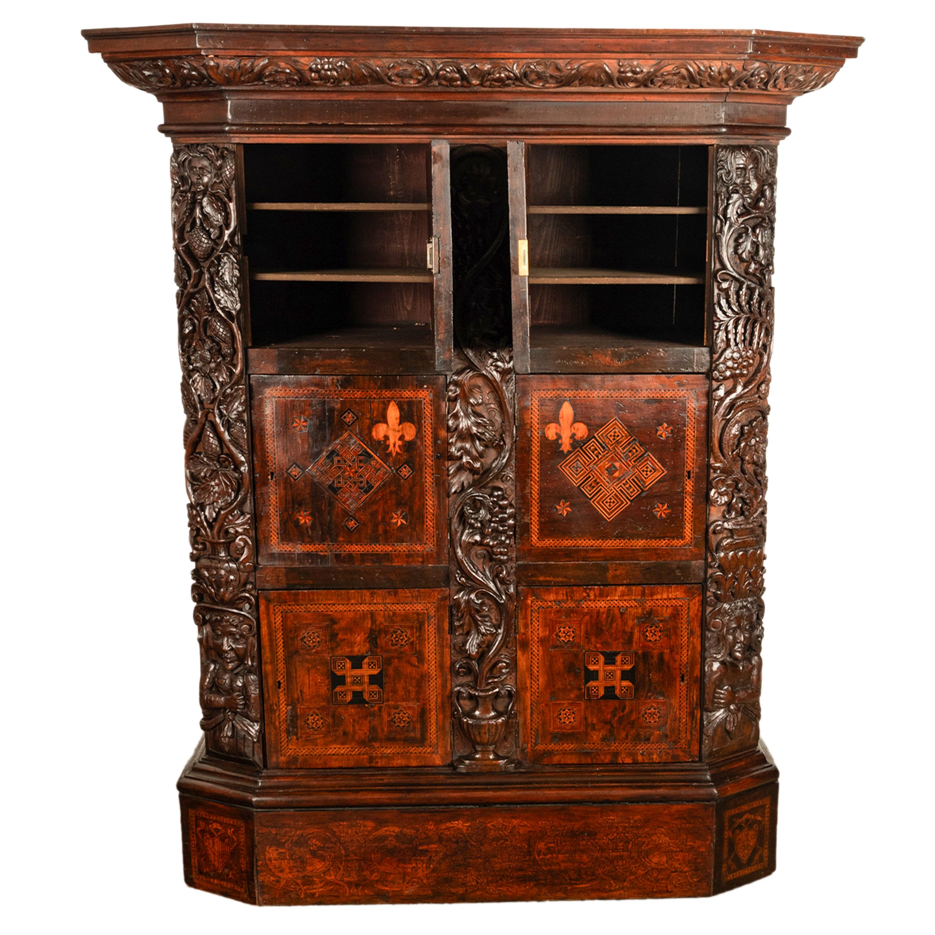 Noyer Antique Cabinet de Manuscrit Royal Flamand / Hollandais en marqueterie de noyer:: vers 1680 en vente