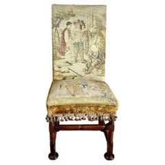 Antiker Flemish Nussbaum Hall Stuhl mit Nadelspitze Stoff