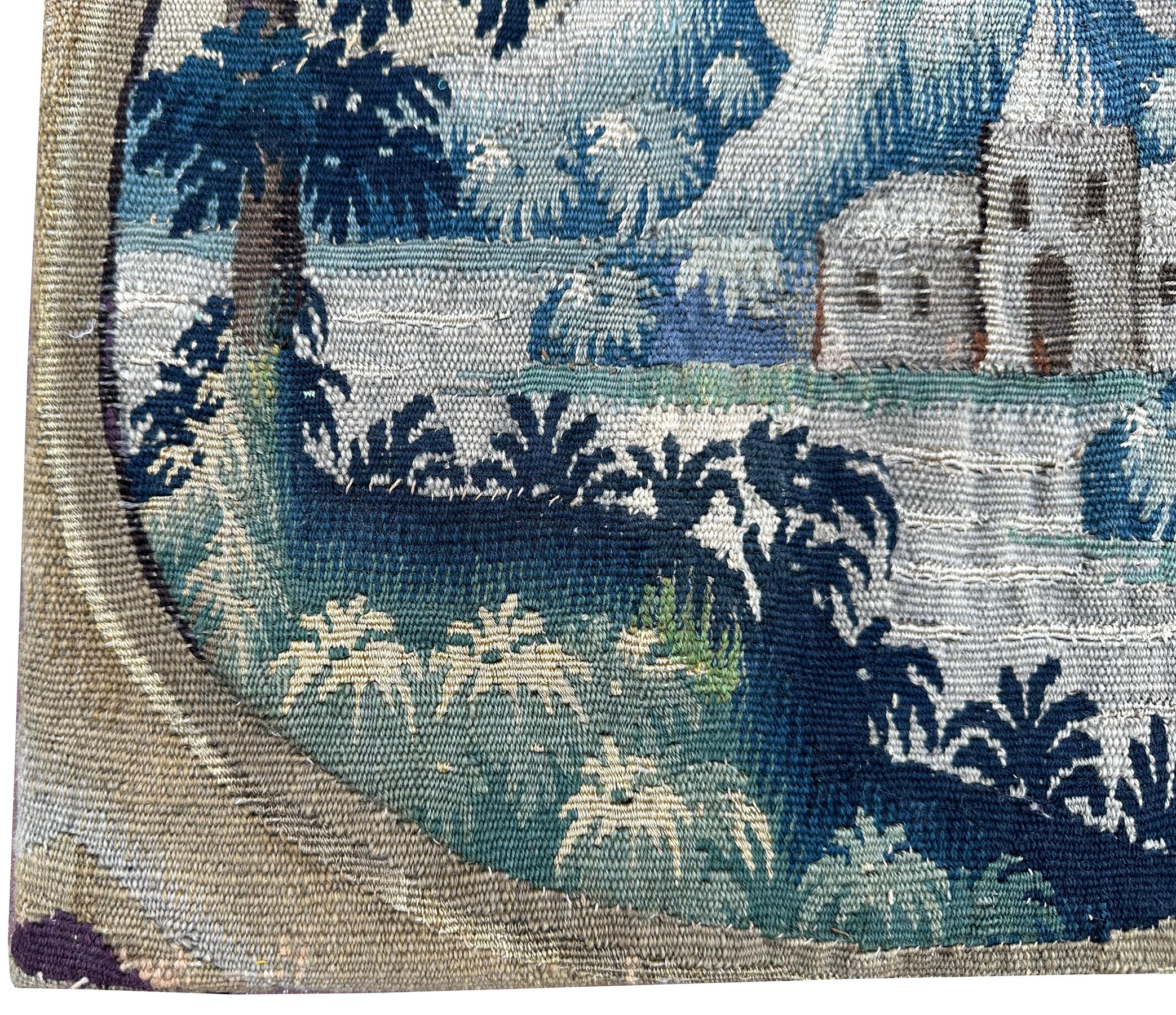 Tapisserie à l'aiguille Ancienne tapisserie flamande en laine et soie 36cm×43 cm Scène montée 1'x2' c.1790 en vente