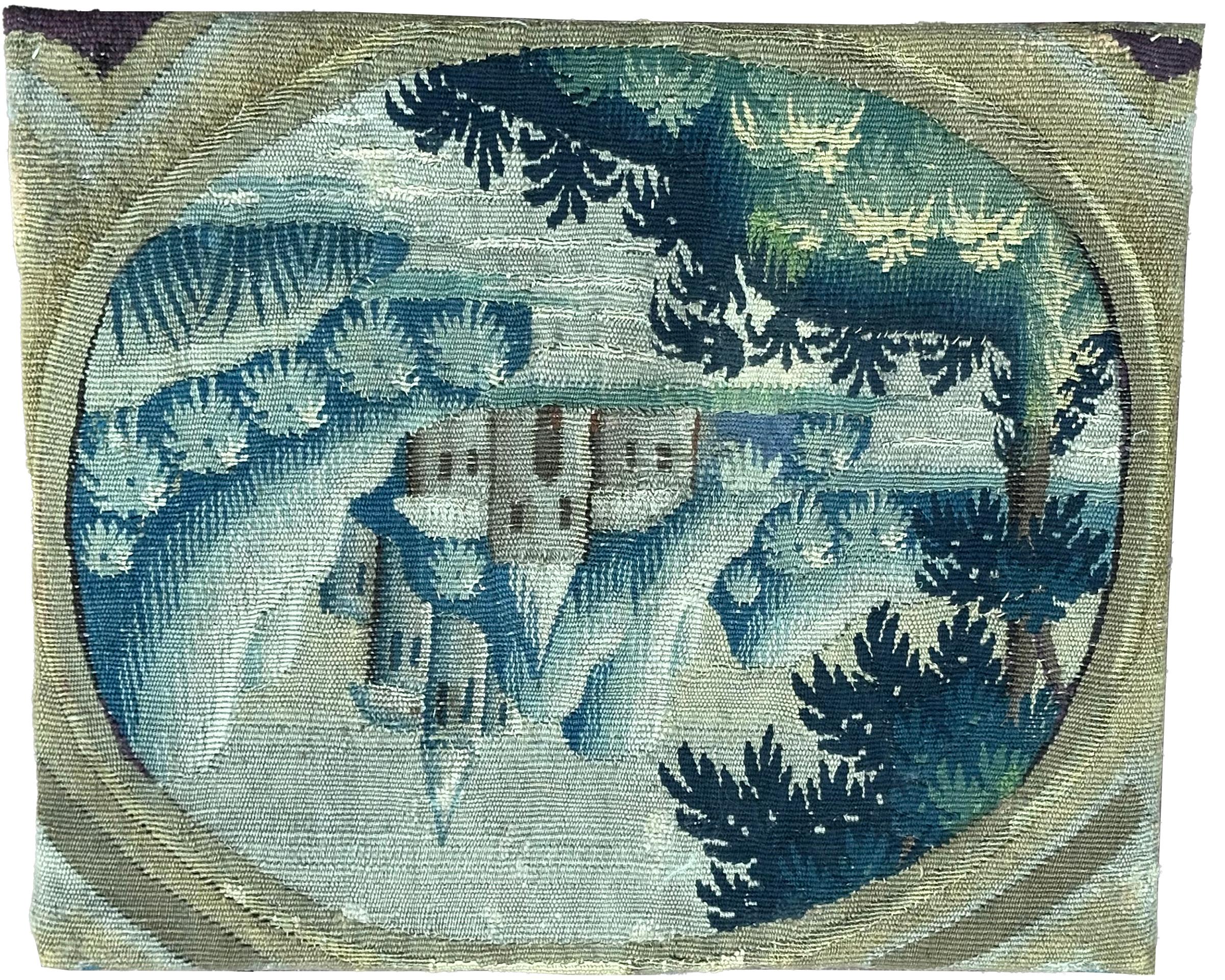 XVIIIe siècle et antérieur Ancienne tapisserie flamande en laine et soie 36cm×43 cm Scène montée 1'x2' c.1790 en vente