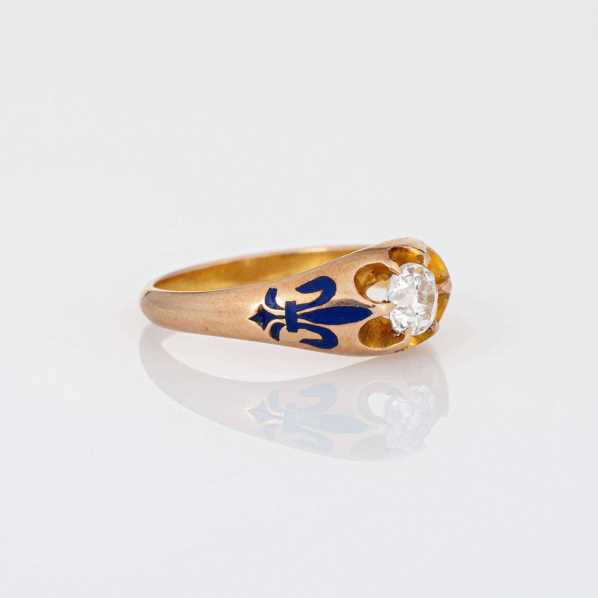 Victorien Ancienne bague de fiançailles Fleur De Lis en or jaune 14 carats avec diamants 0,45 carat en vente