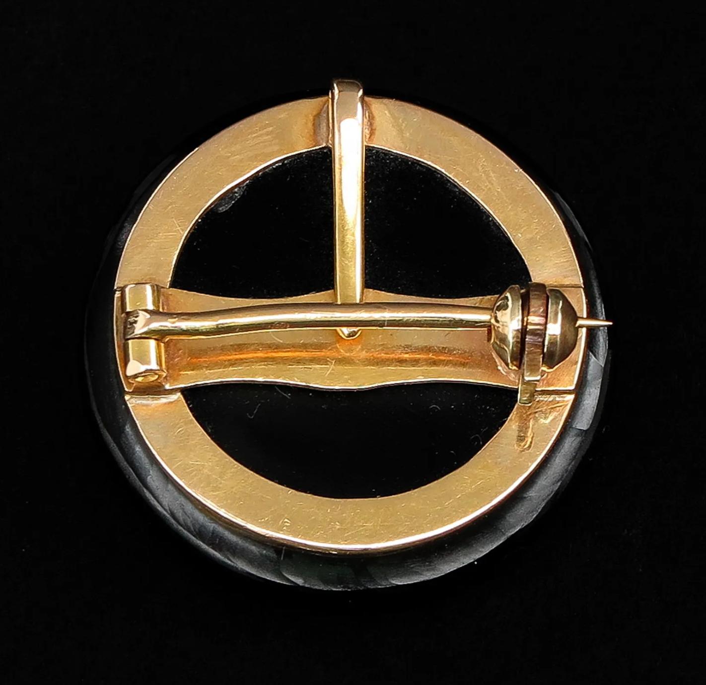 Antique Fleur-de-Lis Diamond and Onyx Brooch In Good Condition In Rotterdam, NL